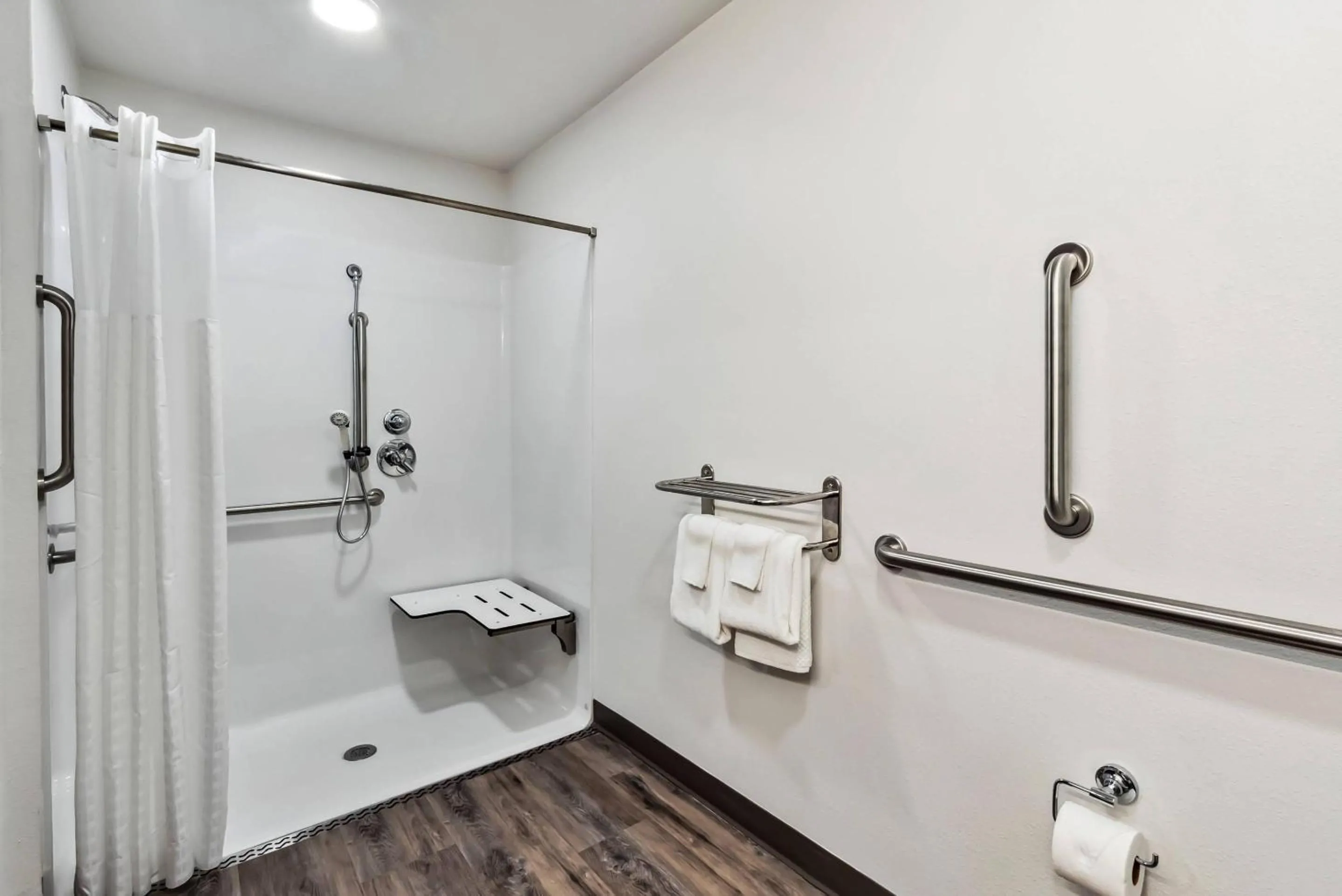 Bedroom in WoodSpring Suites Sumter near Shaw AFB