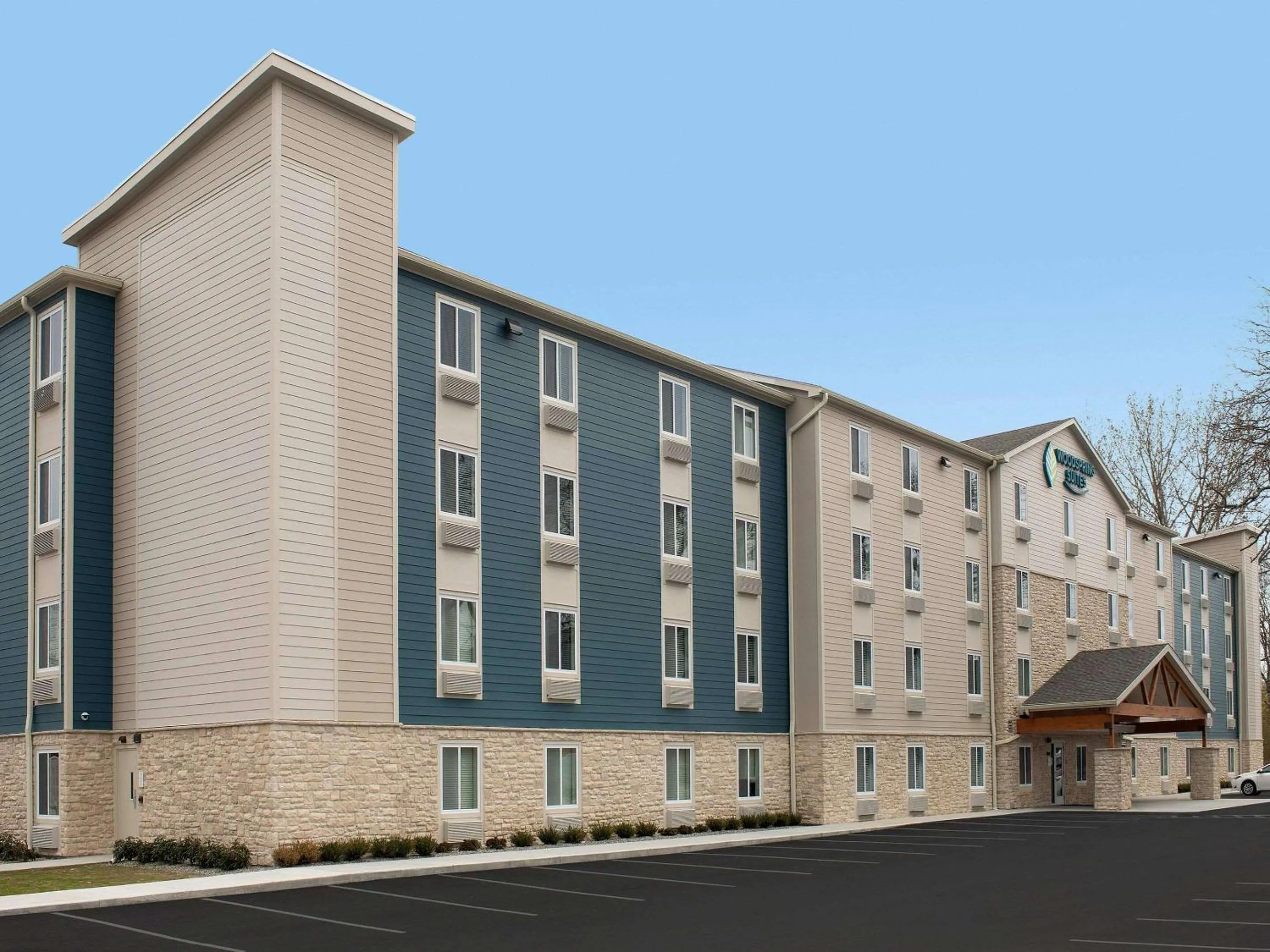Property building in WoodSpring Suites Sumter near Shaw AFB