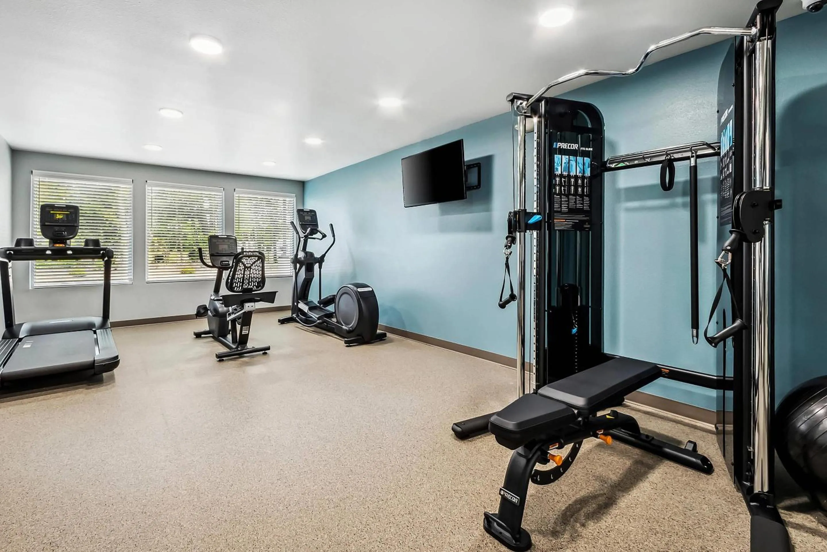 Fitness centre/facilities in WoodSpring Suites Sumter near Shaw AFB