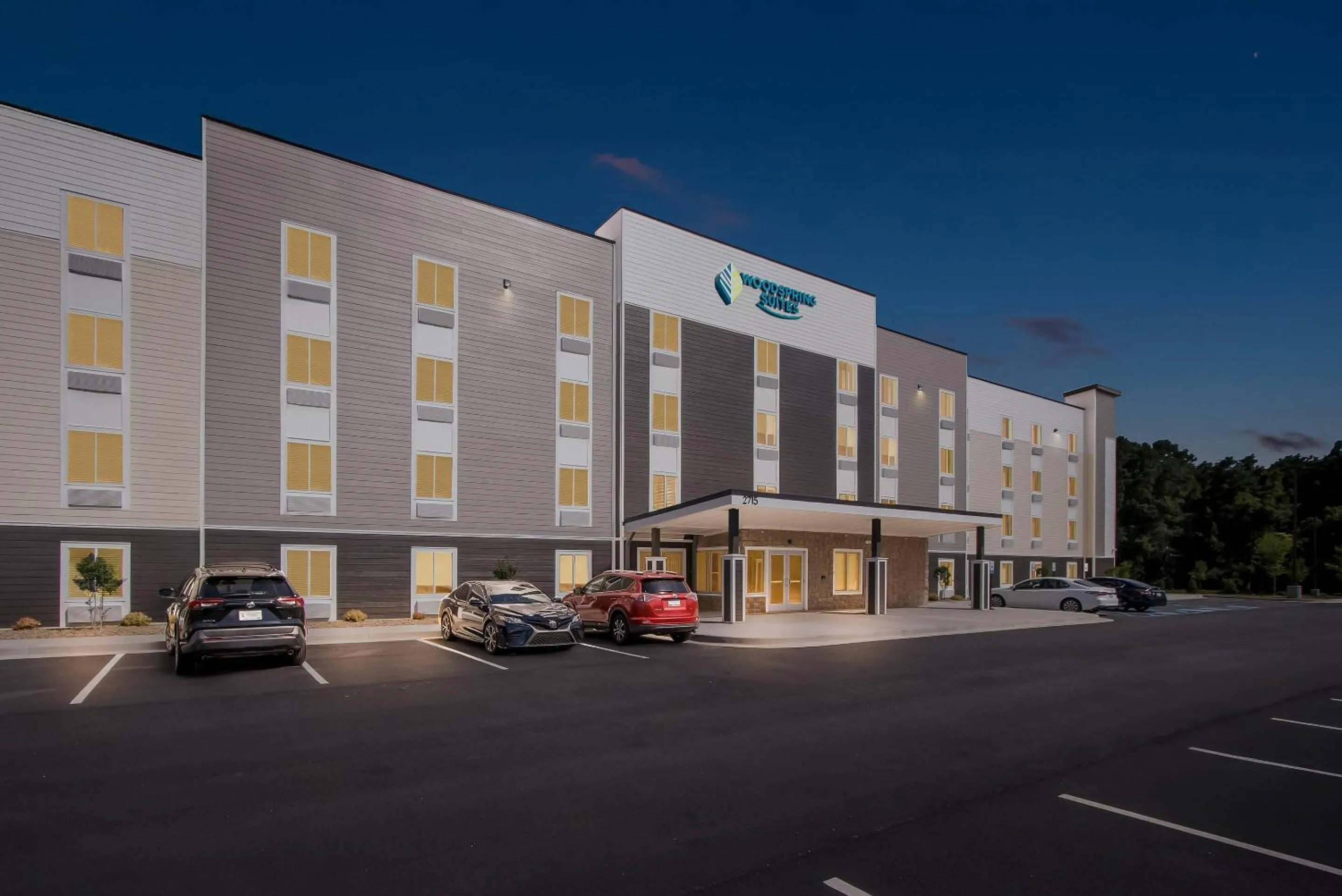 Property building in WoodSpring Suites Sumter near Shaw AFB