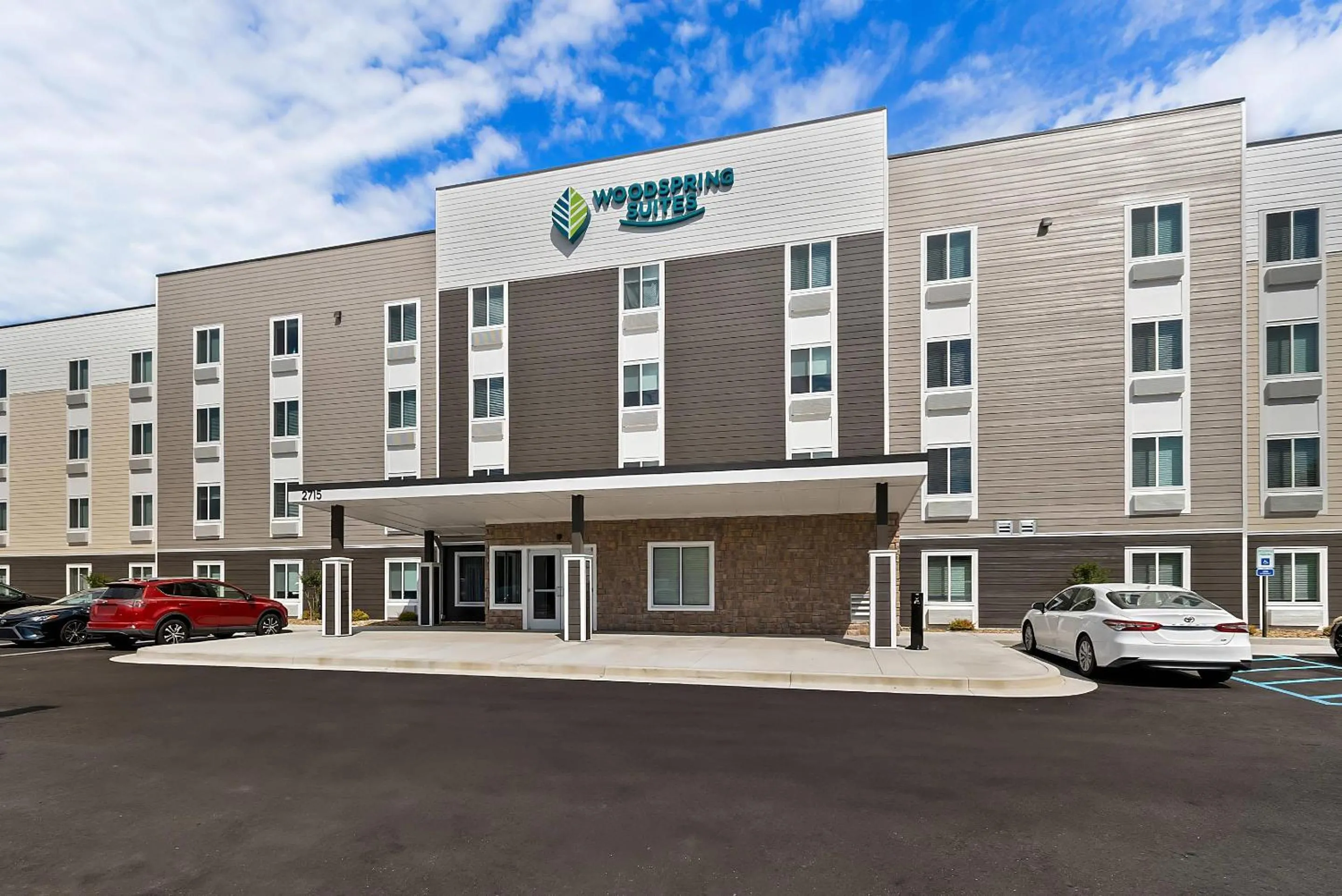 Property building in WoodSpring Suites Sumter near Shaw AFB
