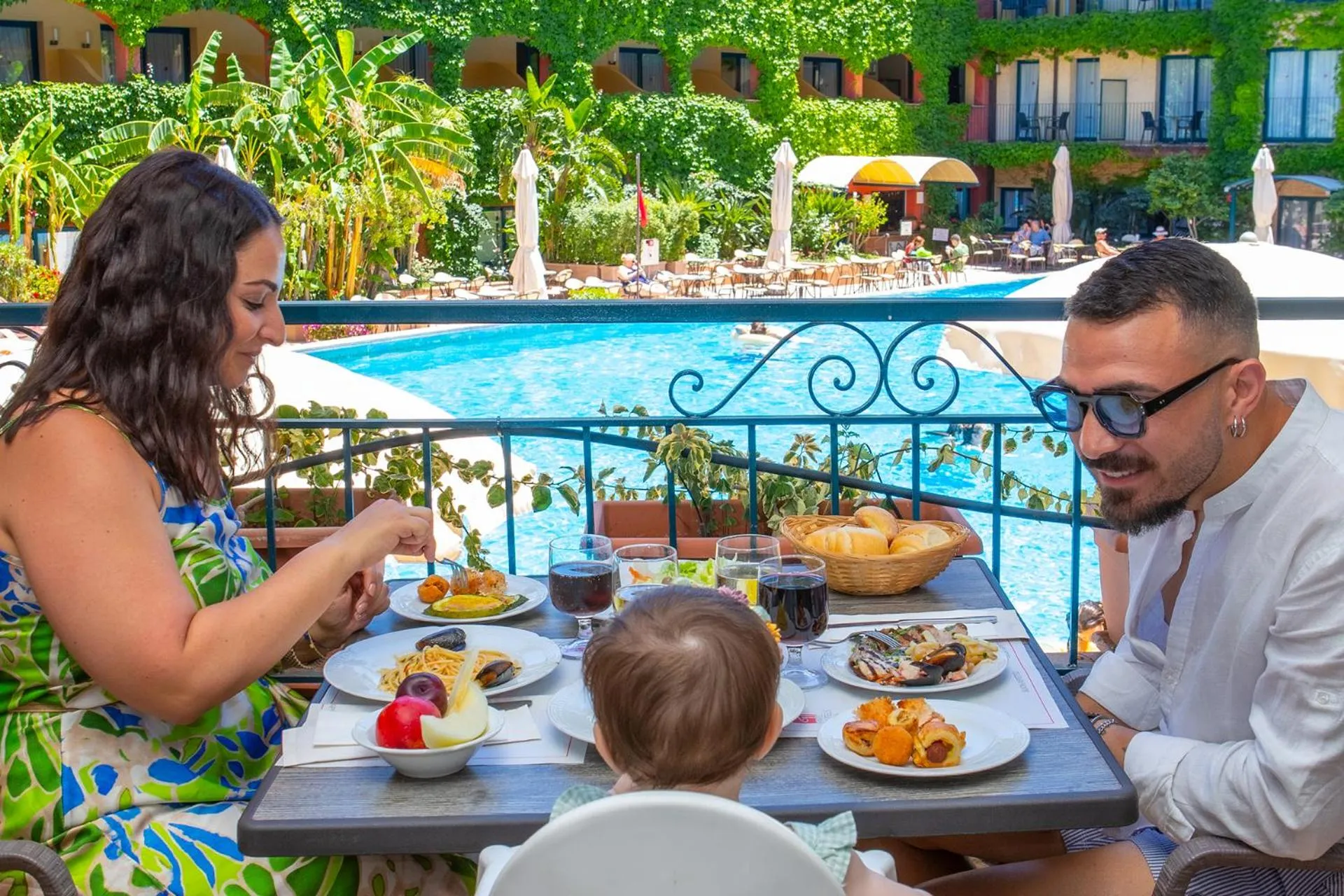 Restaurant/places to eat in Hotel Caesar Palace