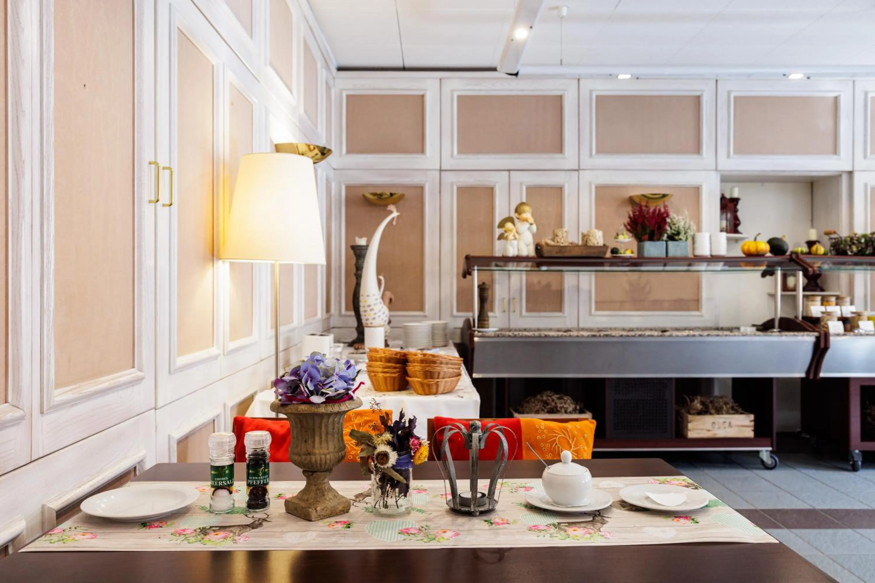 Buffet breakfast in Flair Hotel Kamenz