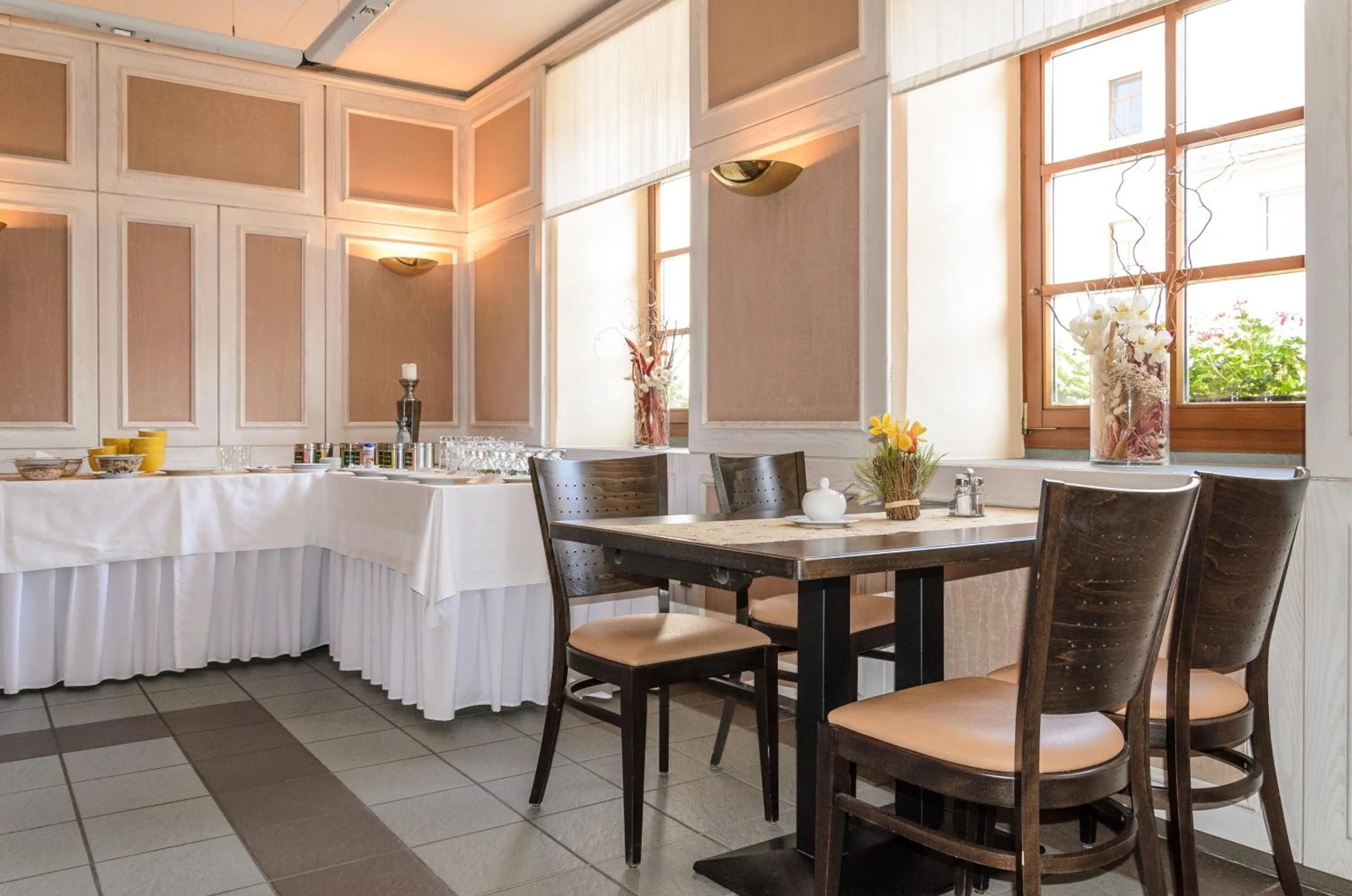 Restaurant/places to eat in Flair Hotel Kamenz