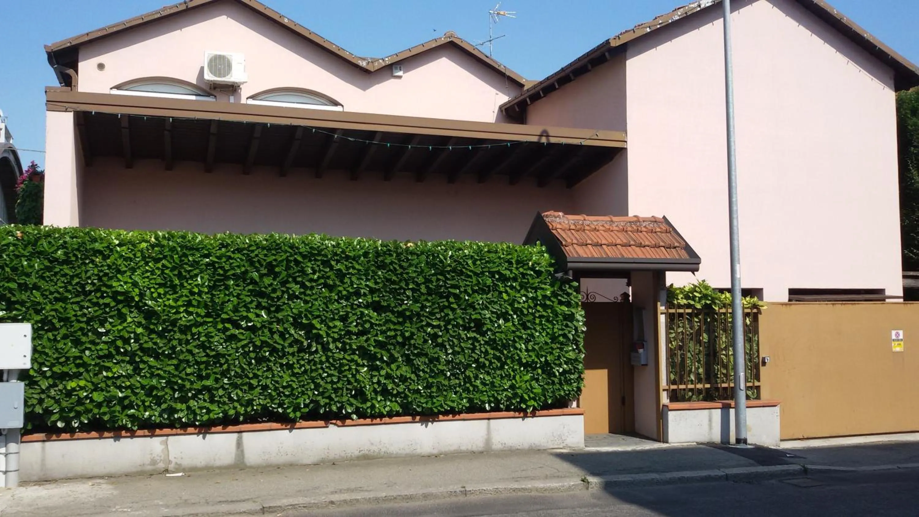 Street view in Ciro BED AND BREAKFAST la villetta