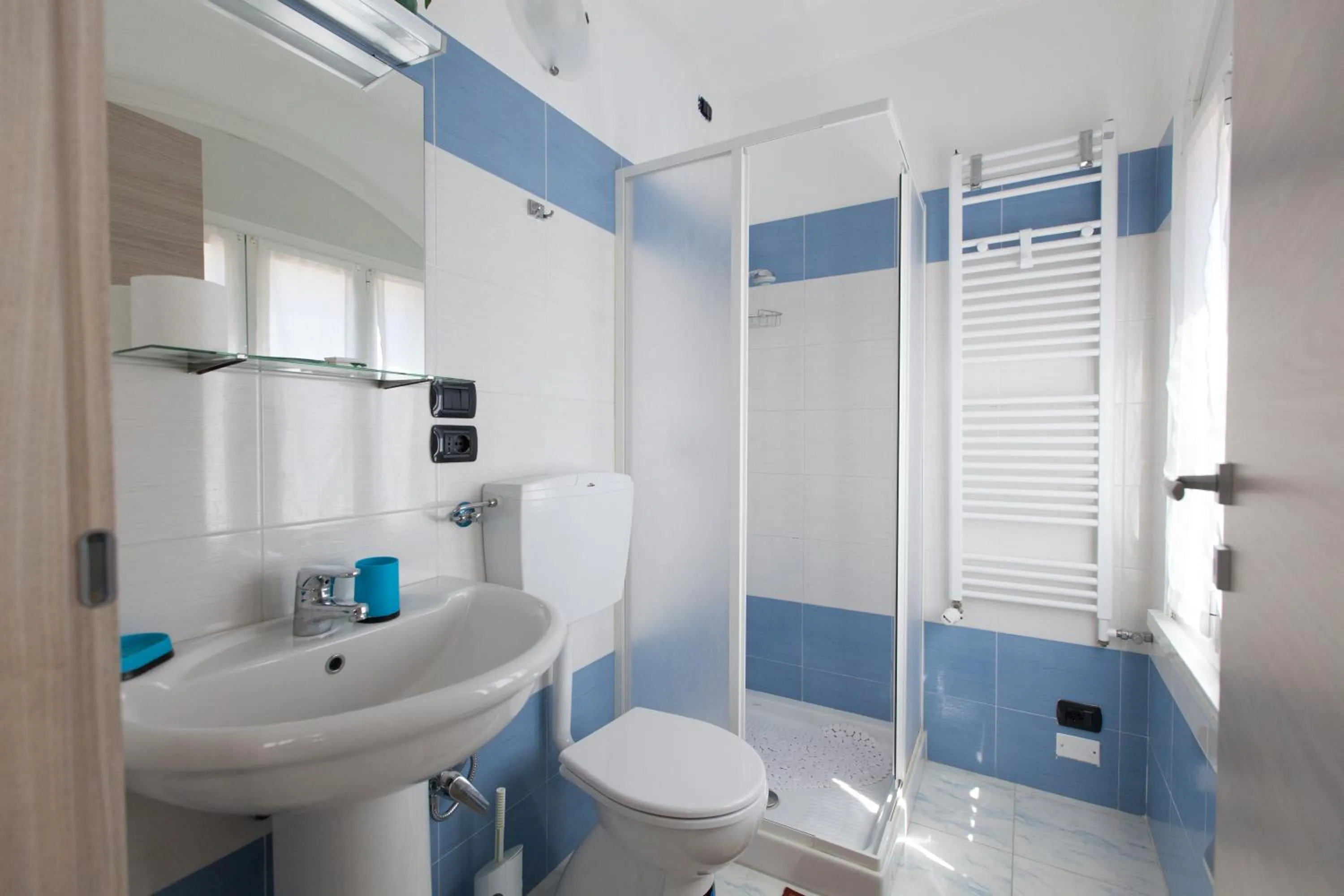 Bathroom in Ciro BED AND BREAKFAST la villetta