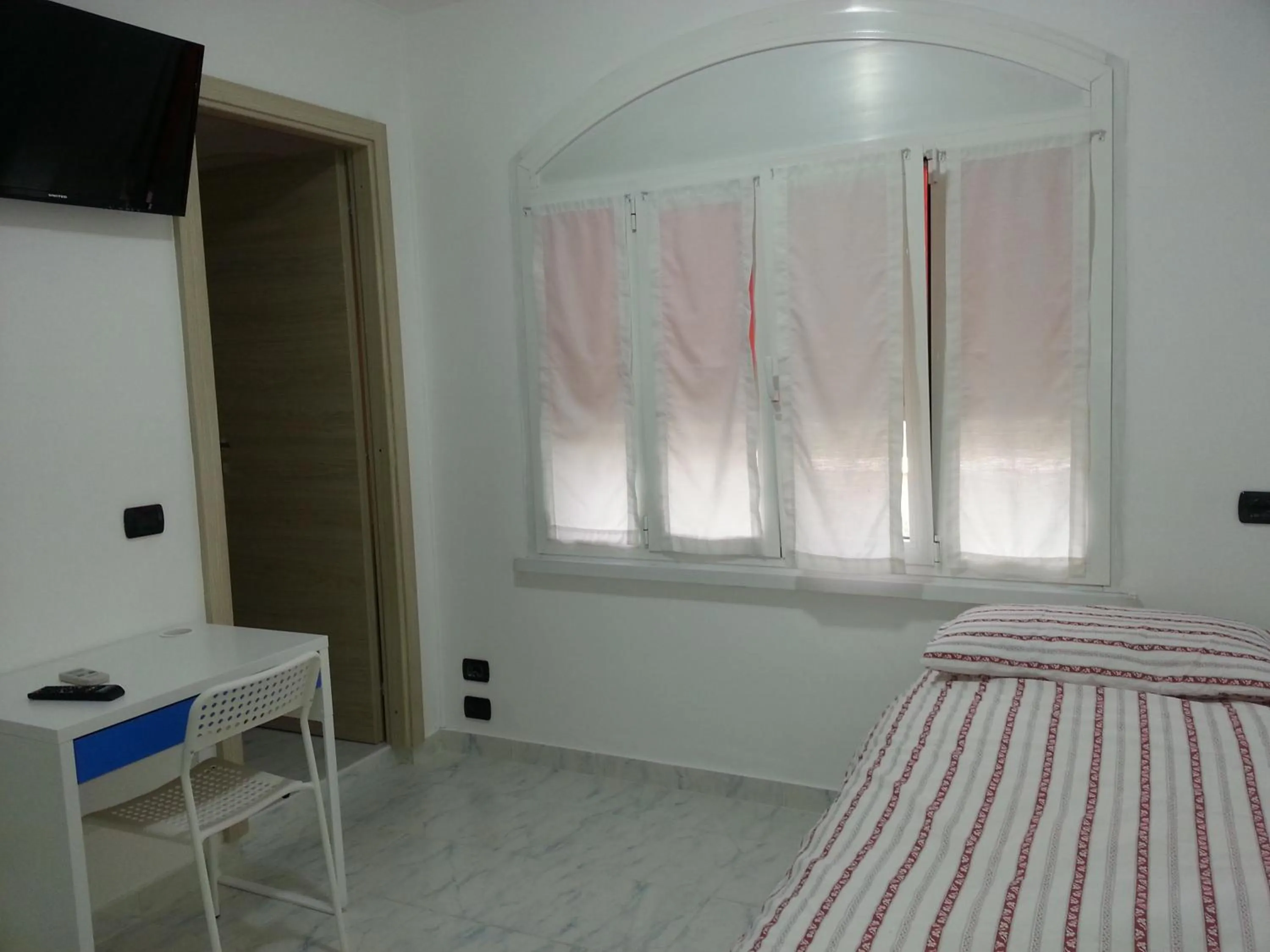 Photo of the whole room, Bed in Ciro BED AND BREAKFAST la villetta