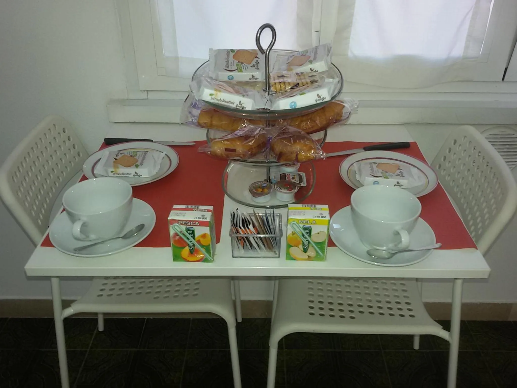 Italian breakfast in Ciro BED AND BREAKFAST la villetta