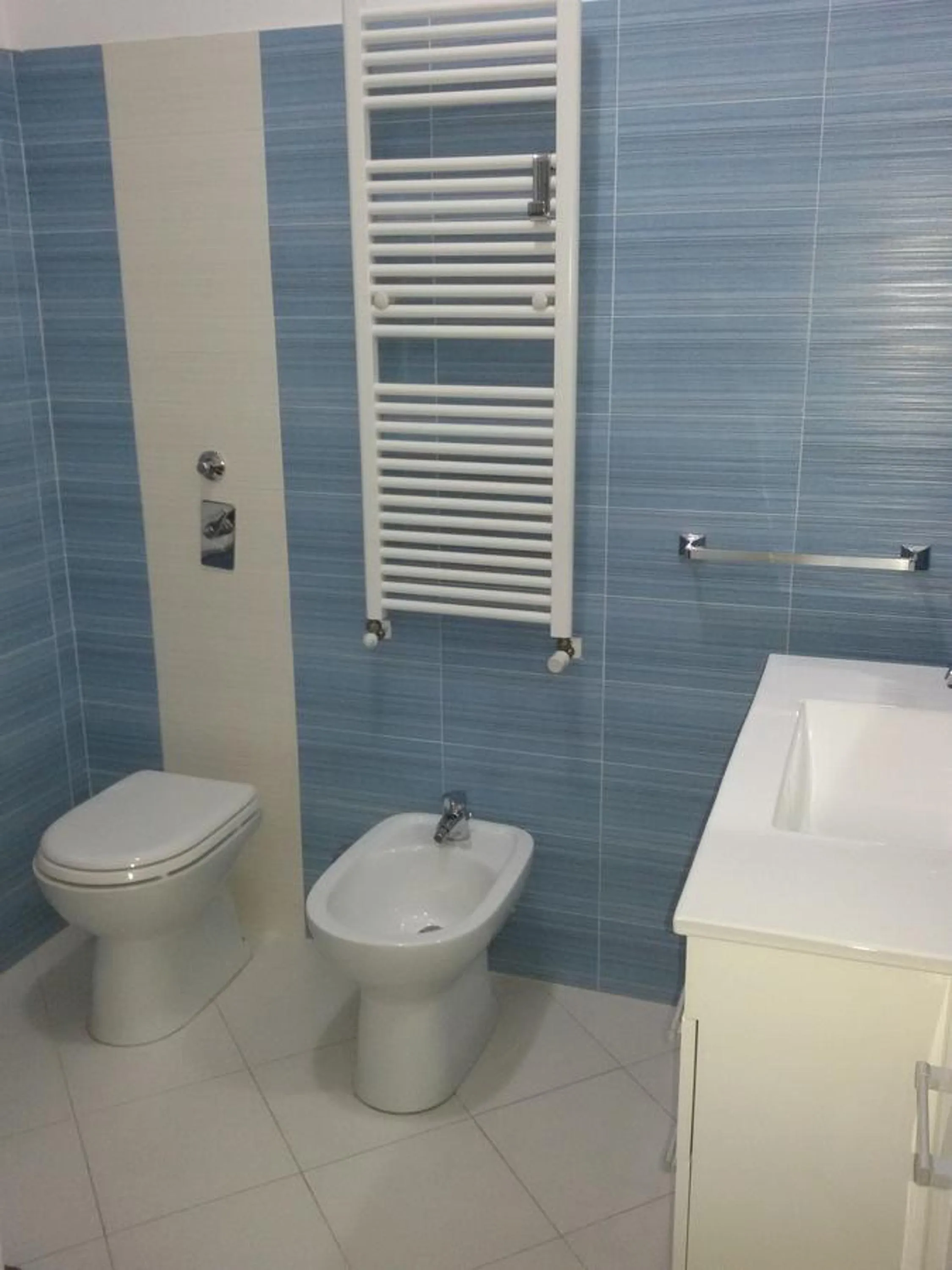 Bathroom in Ciro BED AND BREAKFAST la villetta