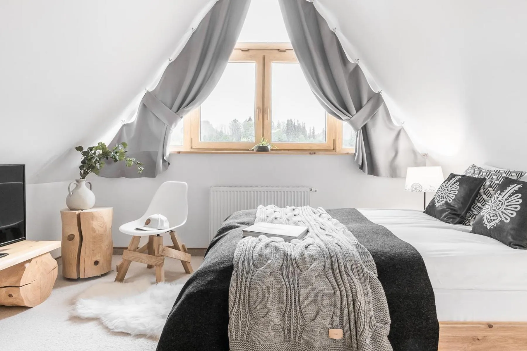 Photo of the whole room, Bed in Villa 11 Folk & Design