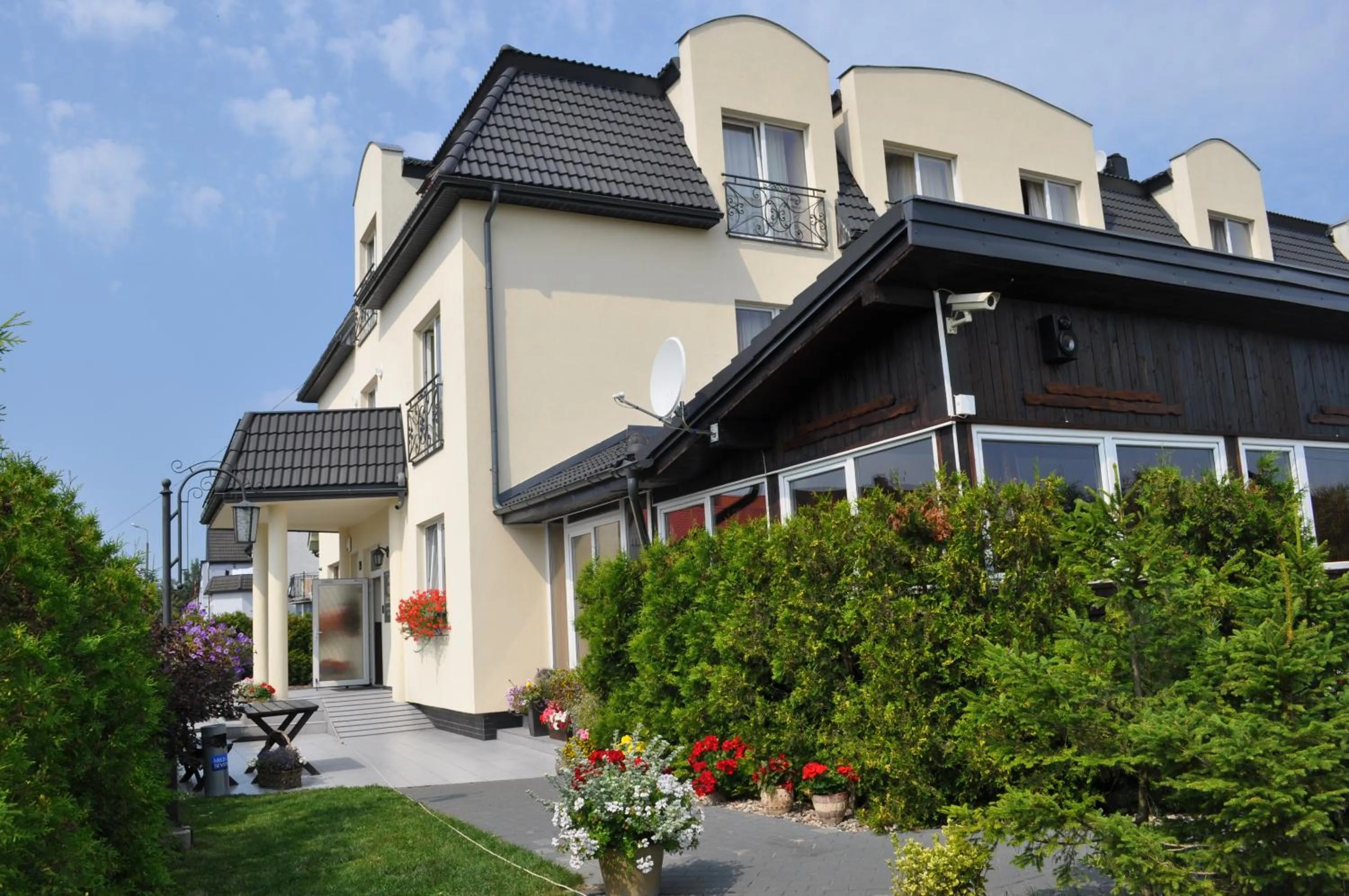 Facade/entrance in Villa Dolce Vita