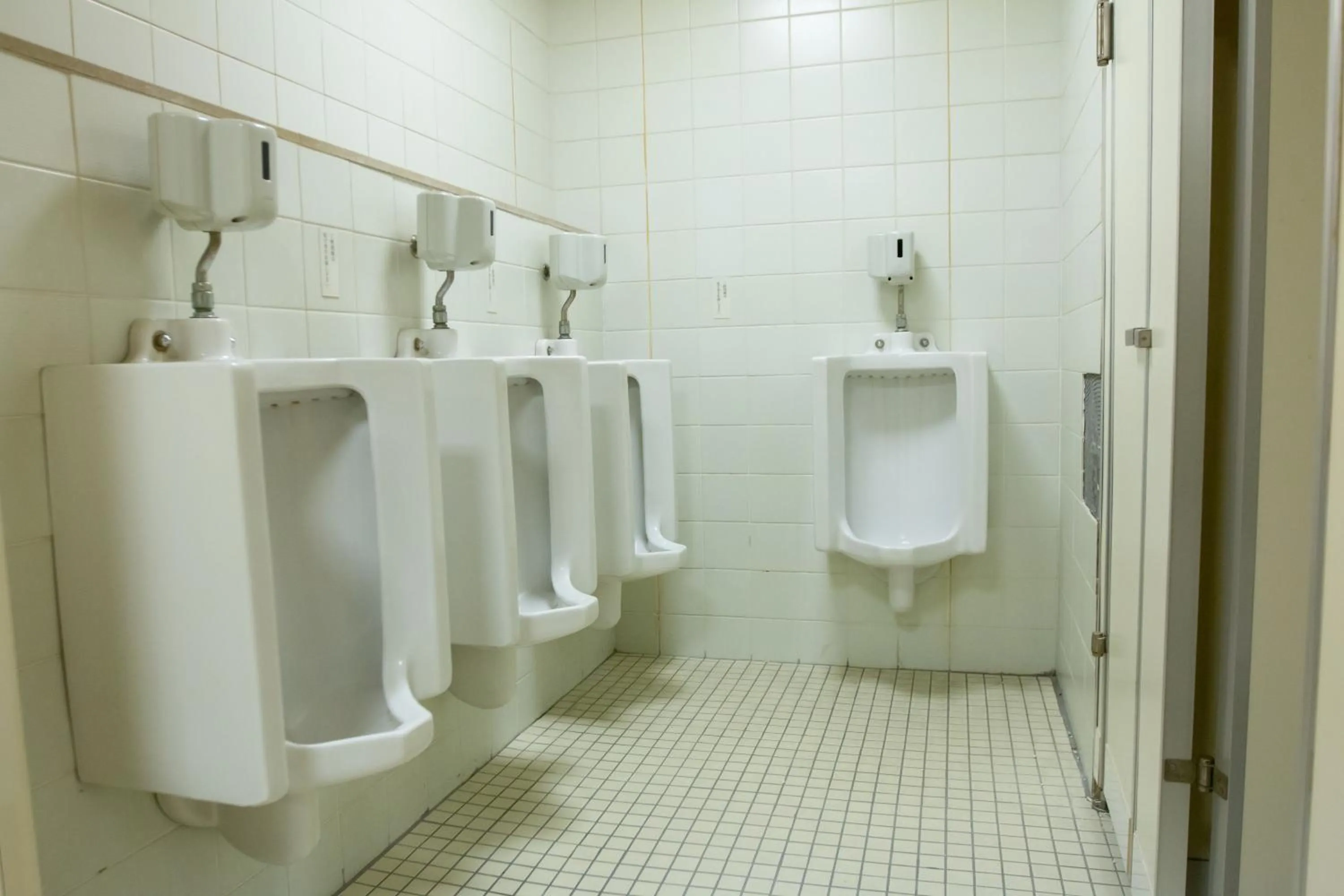 Capsule Hotel Asahi Plaza Shinsaibashi - Men's Only