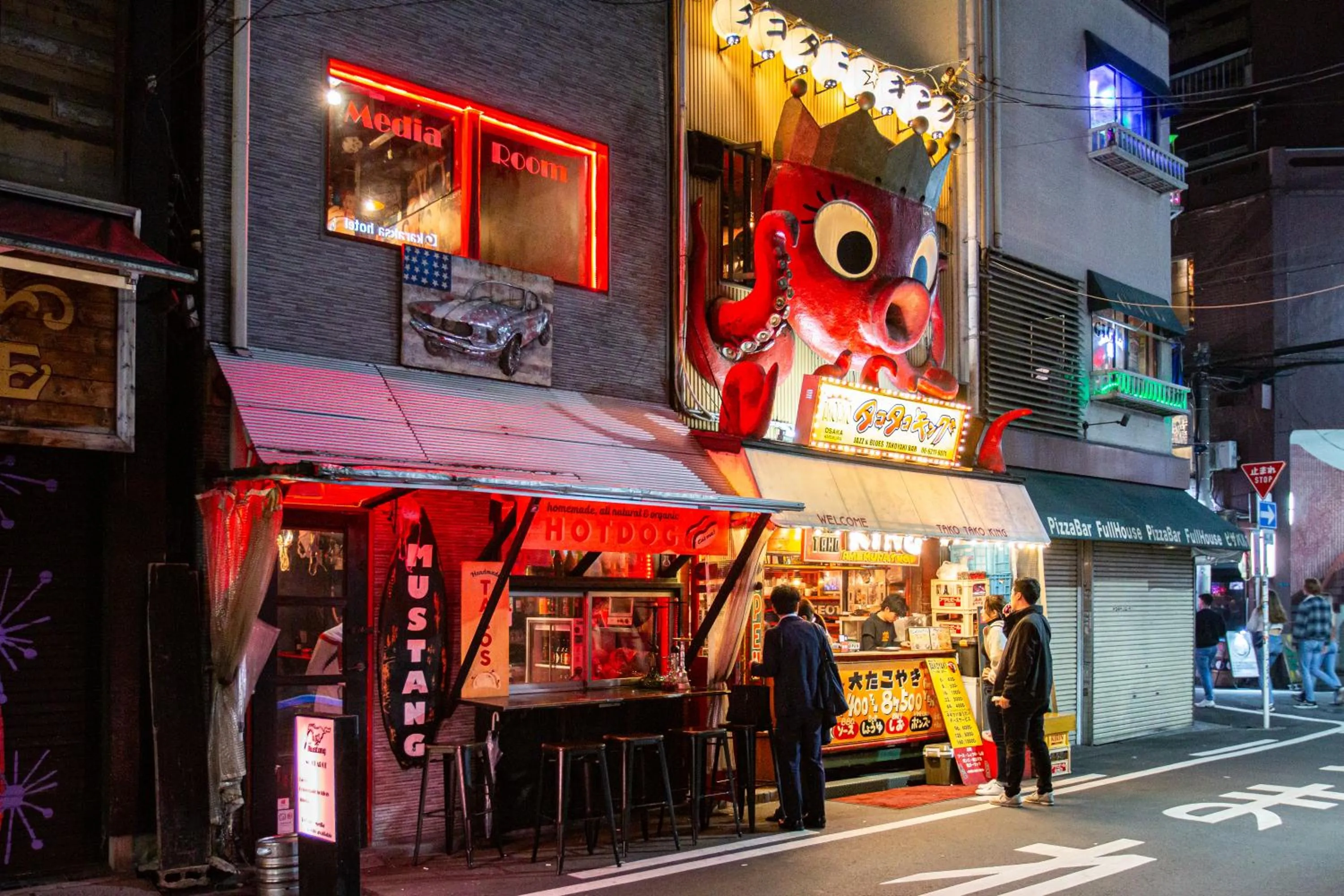 Capsule Hotel Asahi Plaza Shinsaibashi - Men's Only