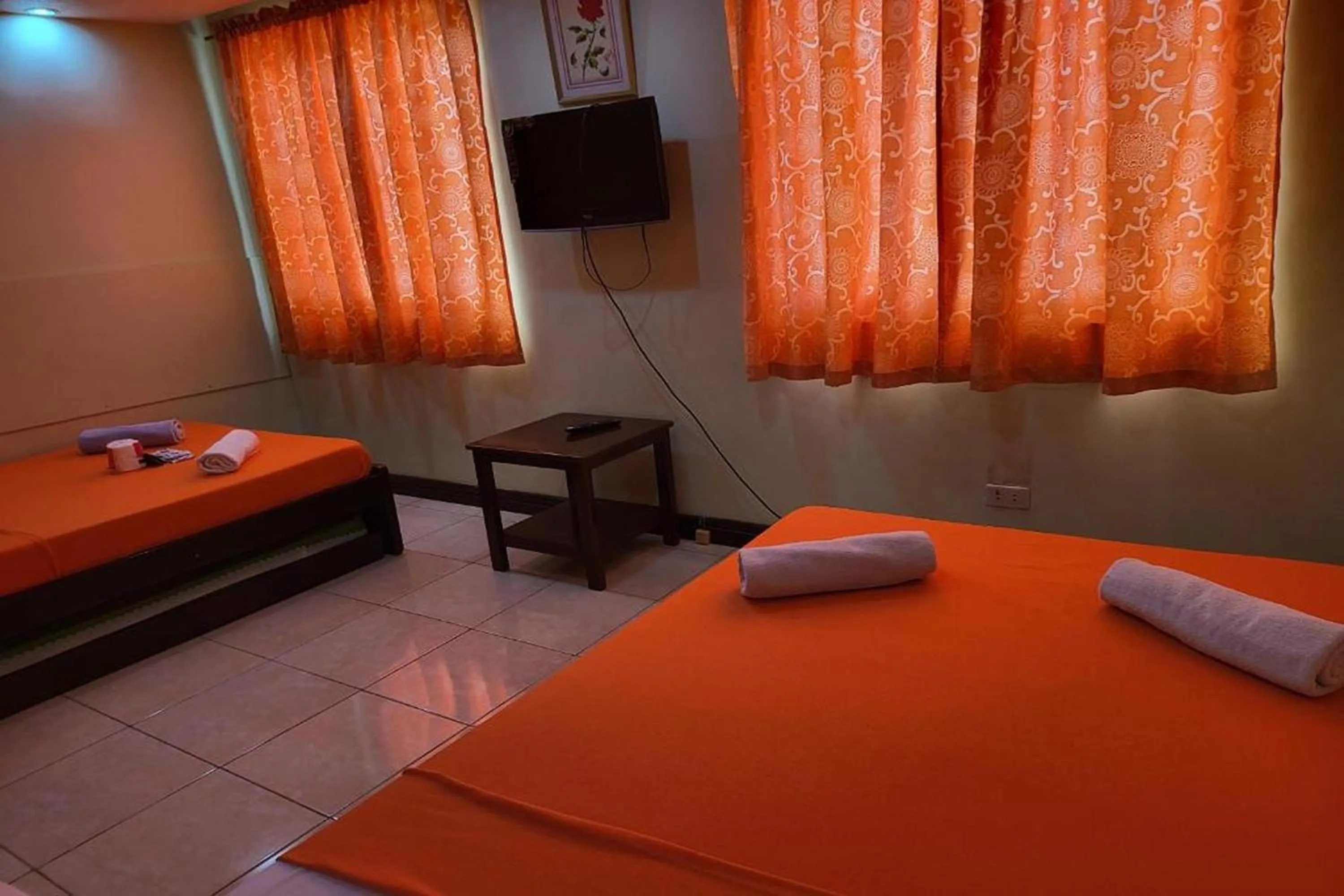 Bedroom, Bed in Voyagers Palace