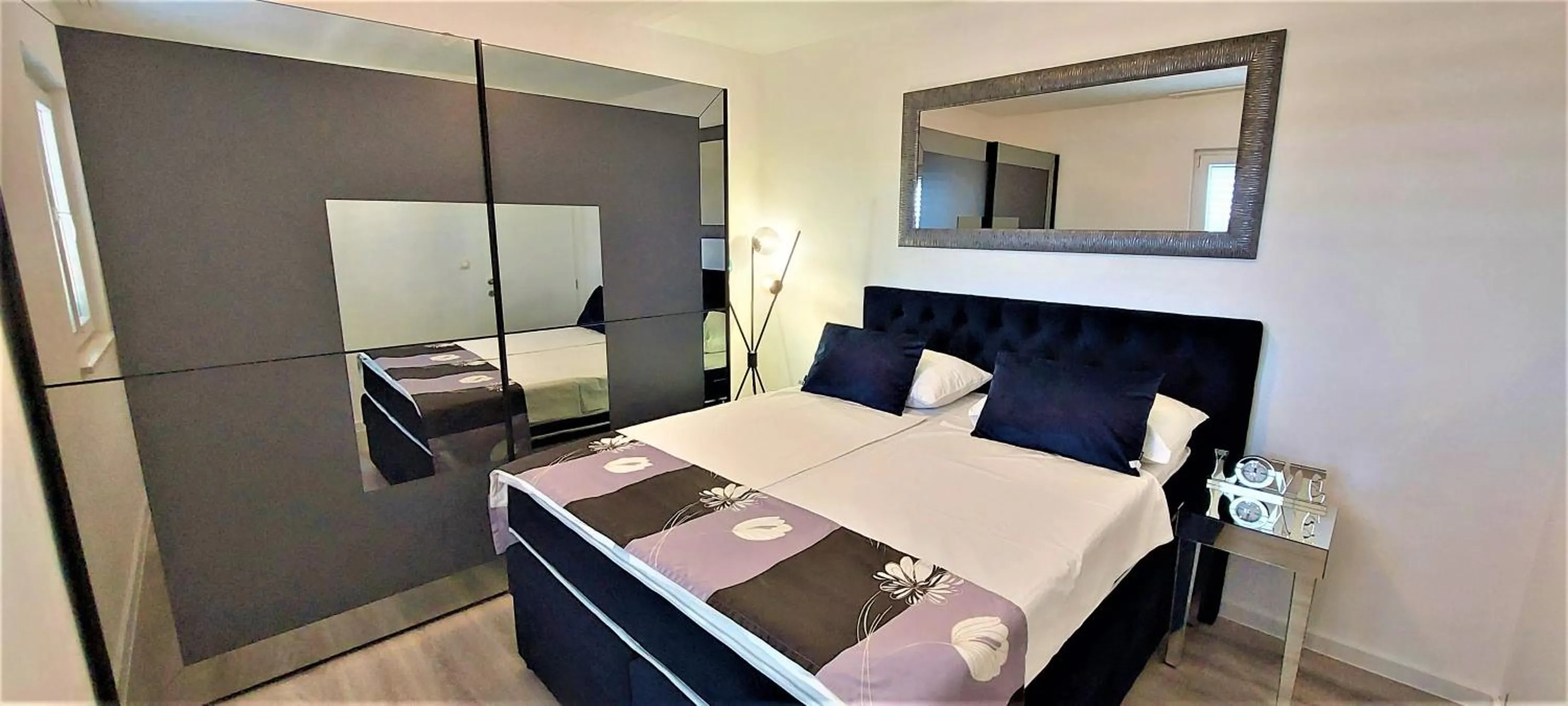 Bedroom, Bed in Apartments CVITA Holiday