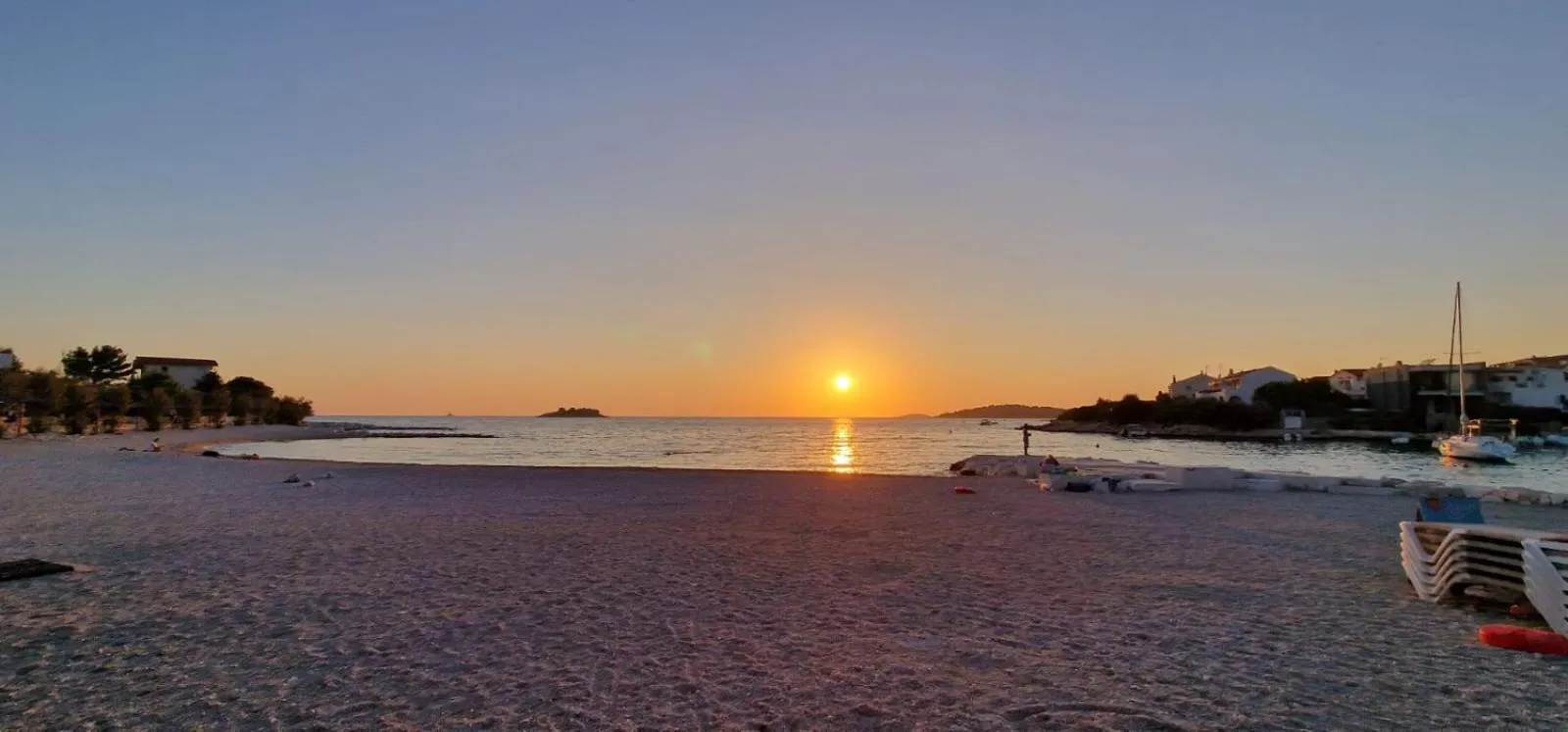 Beach in Apartments CVITA Holiday