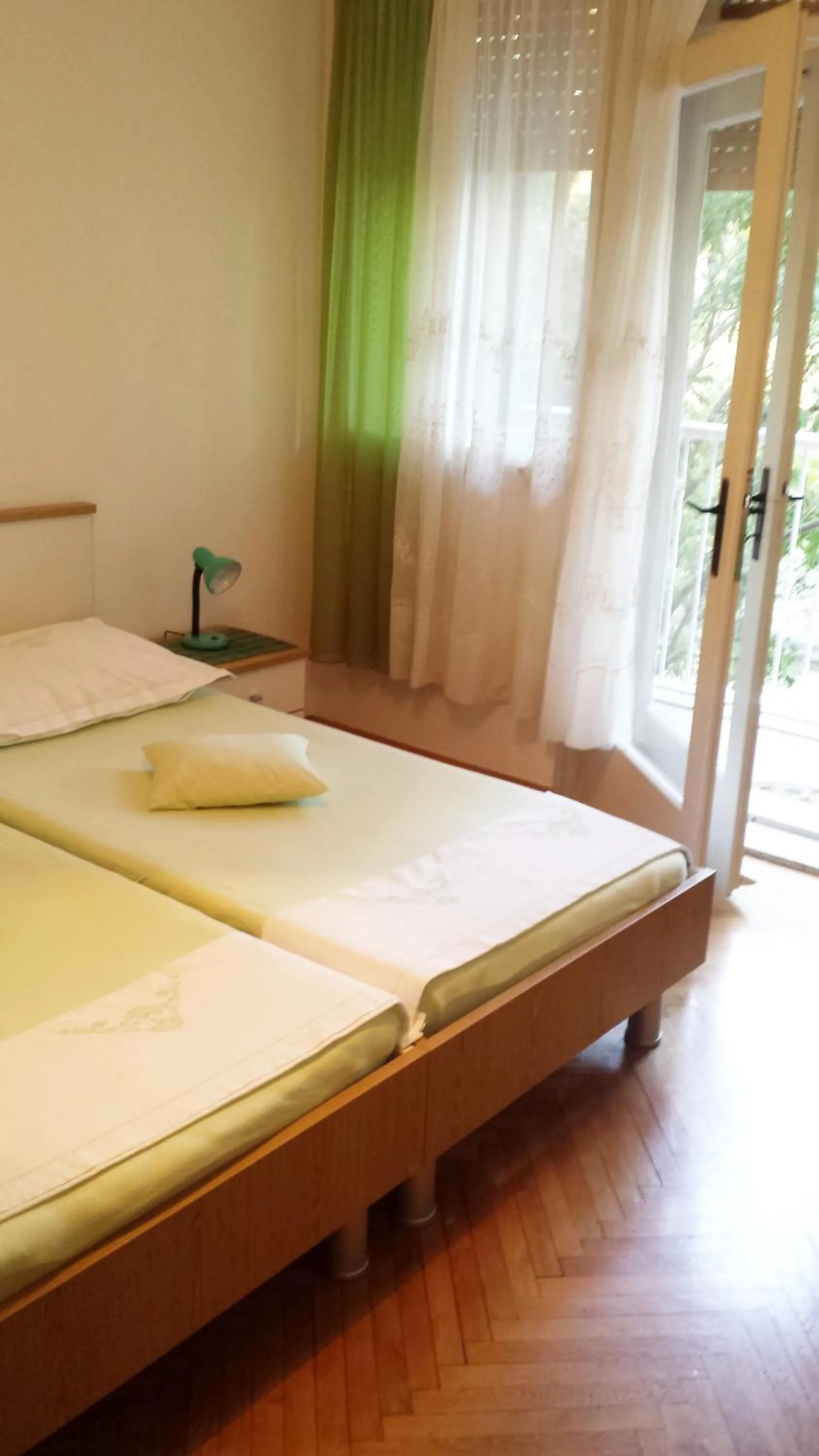 Bed in Klarina Apartments