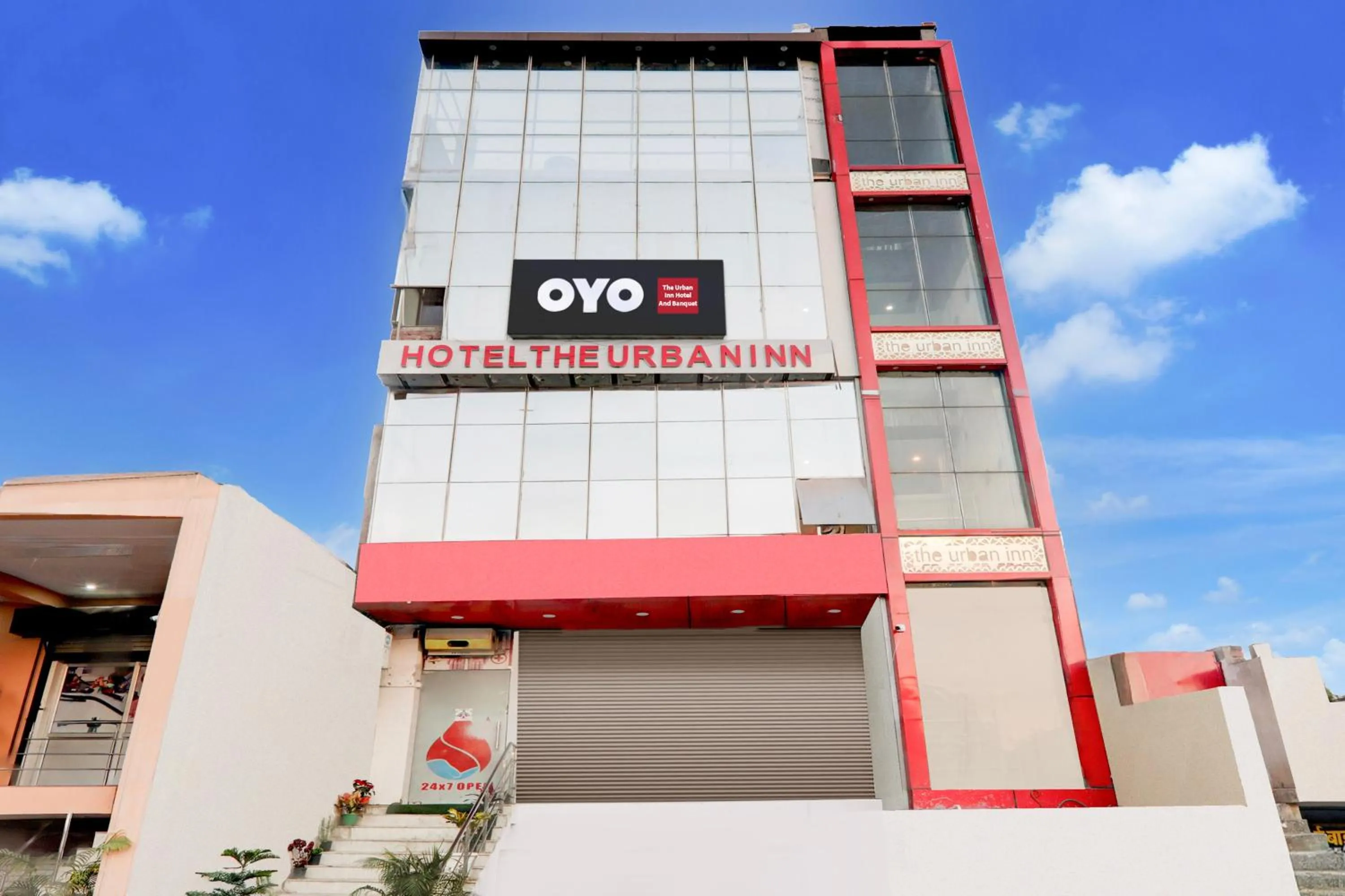 Facade/entrance in Hotel O The urban inn hotel and banquet
