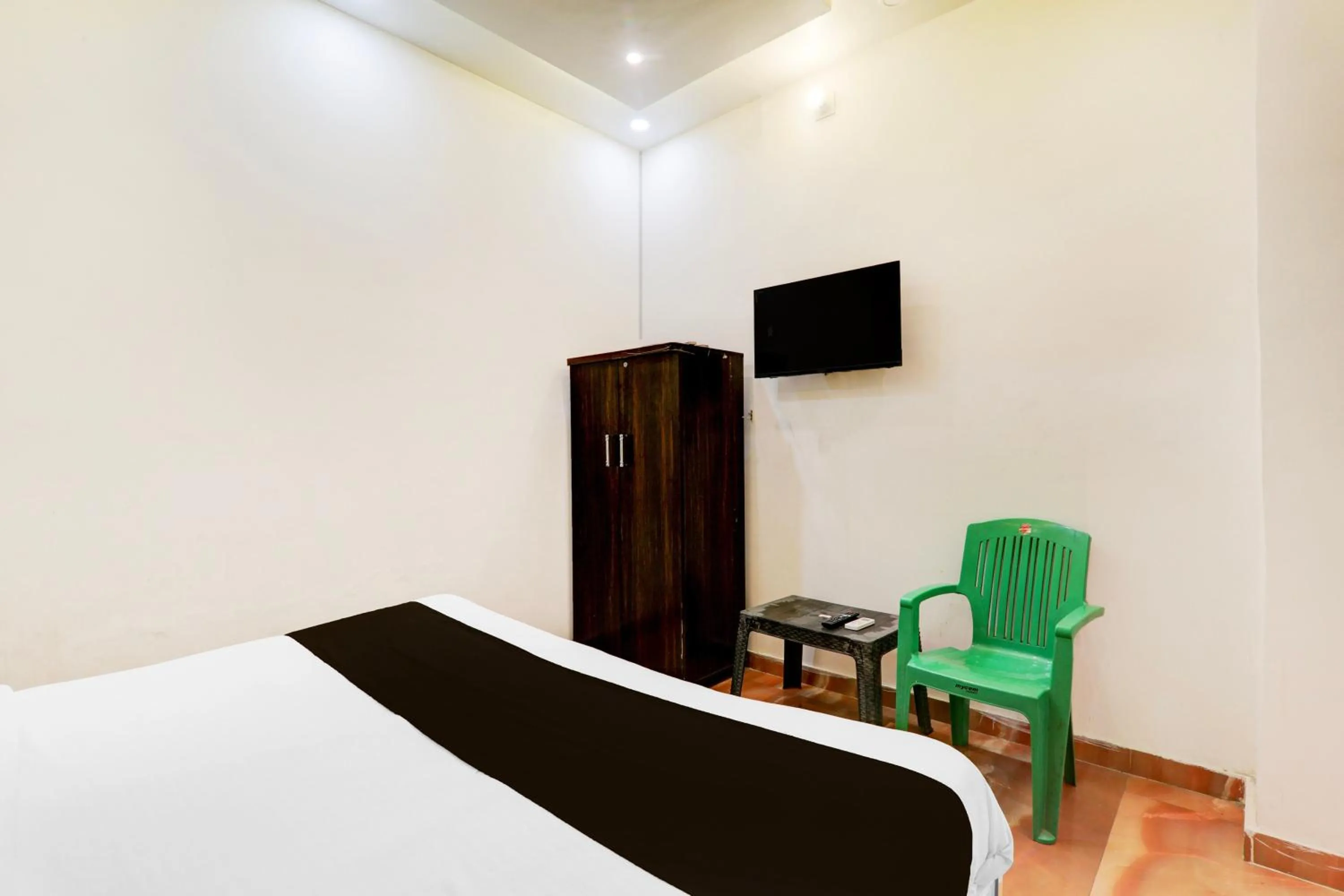 Bedroom in Hotel O The urban inn hotel and banquet