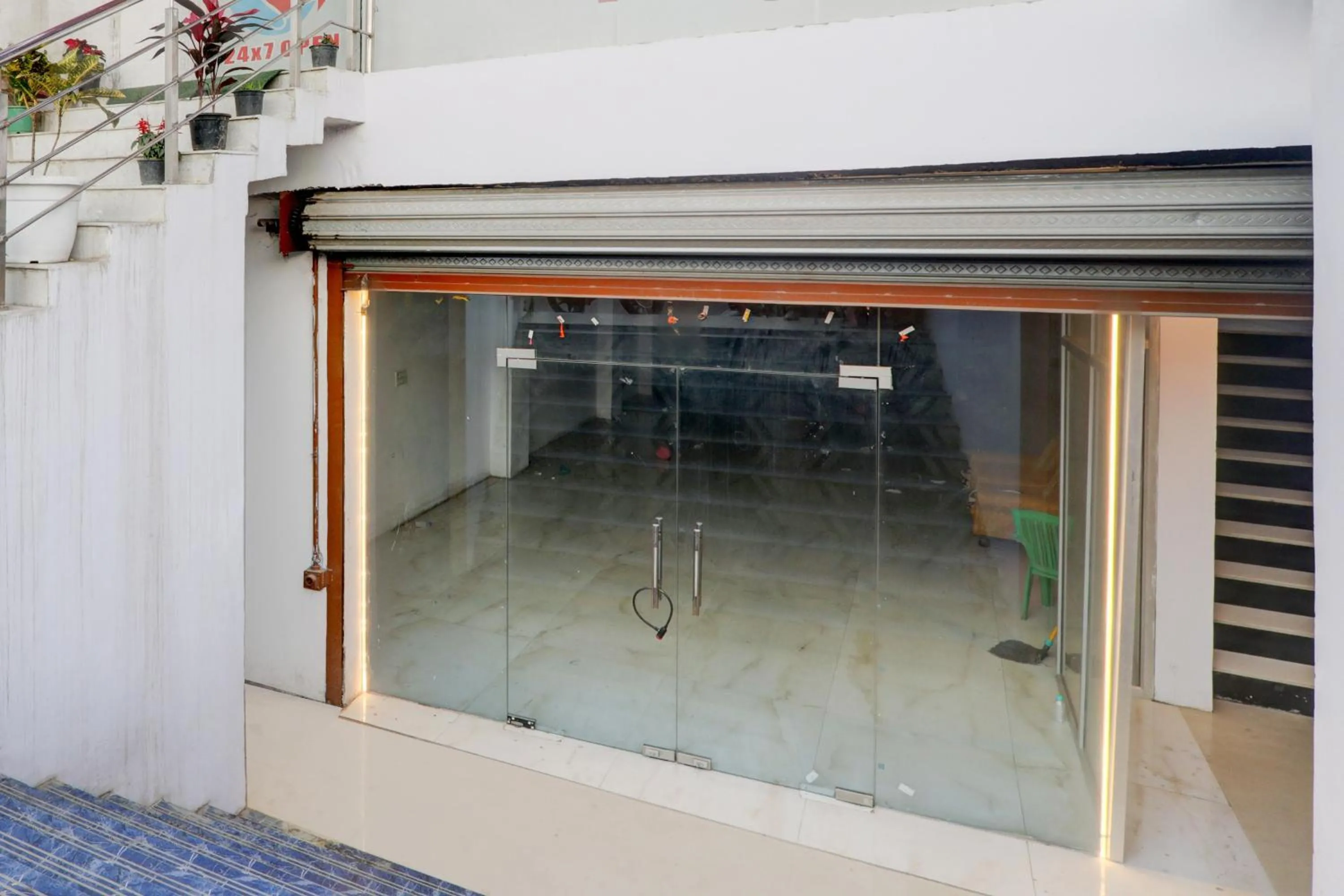 Facade/entrance in Hotel O The urban inn hotel and banquet