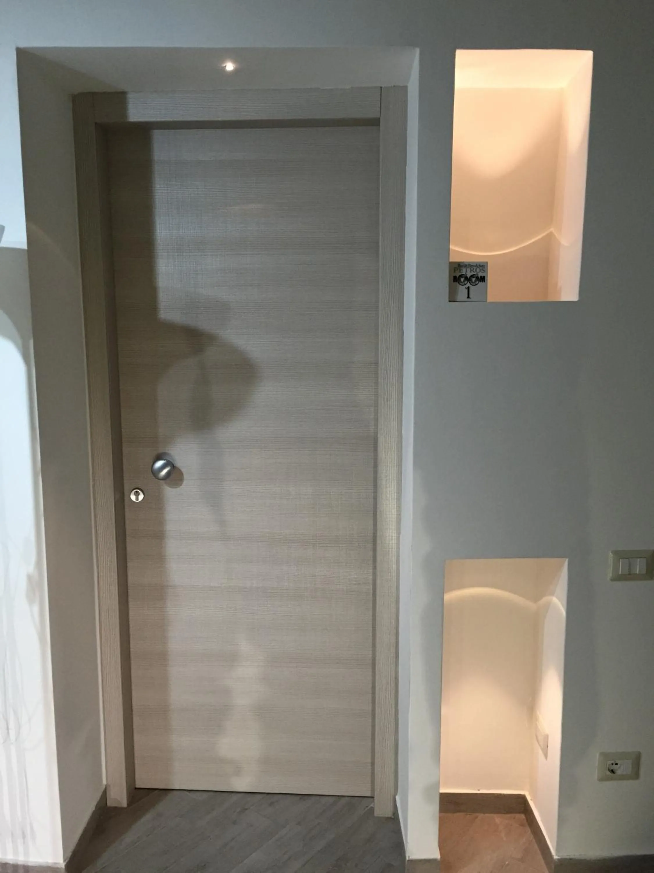 Decorative detail in Petros rooms&apartments