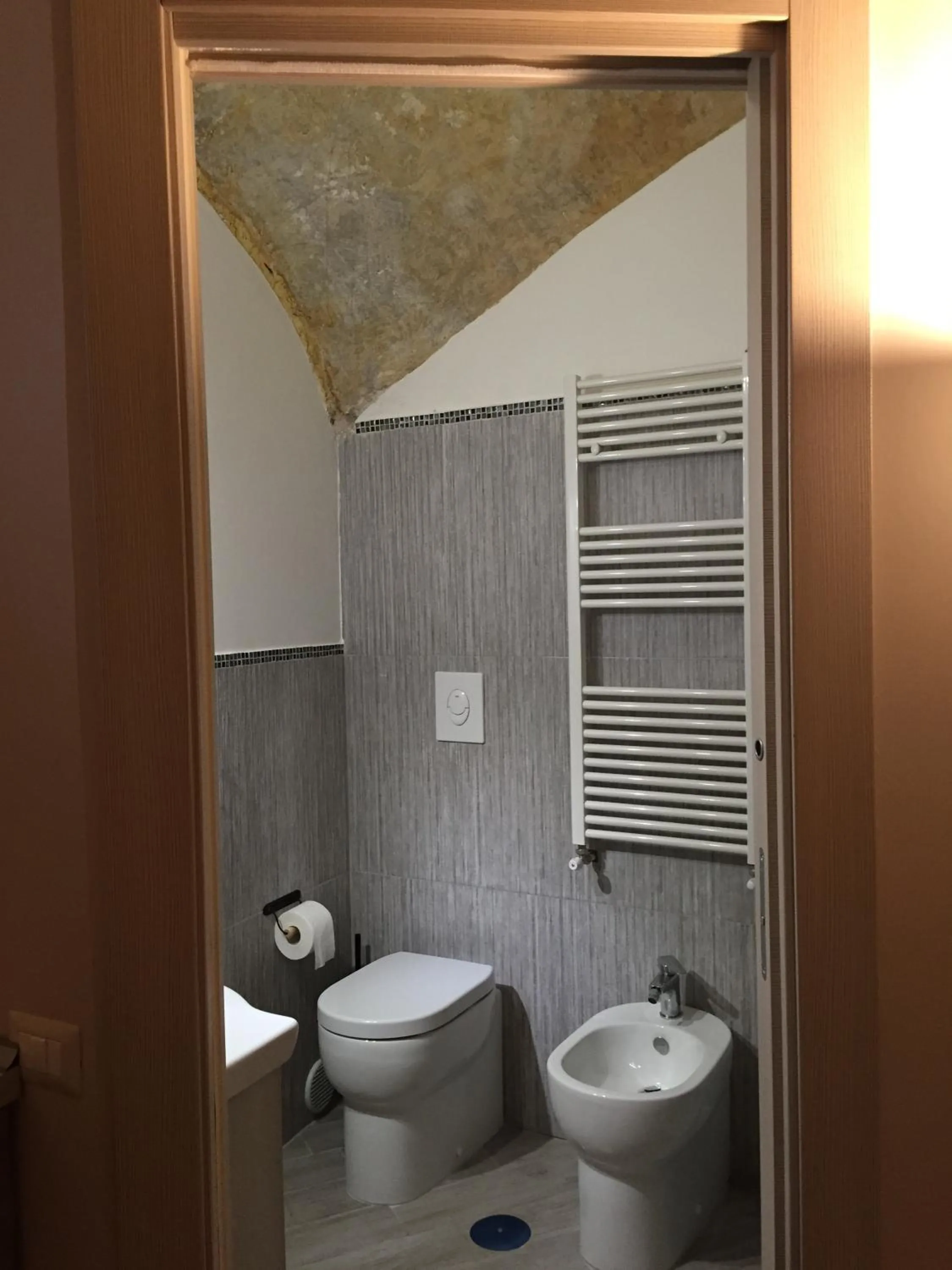 Bathroom in Petros rooms&apartments