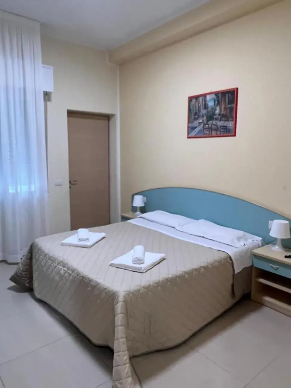 Large Double or Twin Room in HOTEL CUBA nuova gestione Large Double or Twin Room in HOTEL CUBA nuova gestione