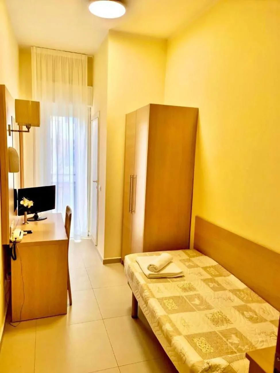 Single Room with Balcony in HOTEL CUBA nuova gestione