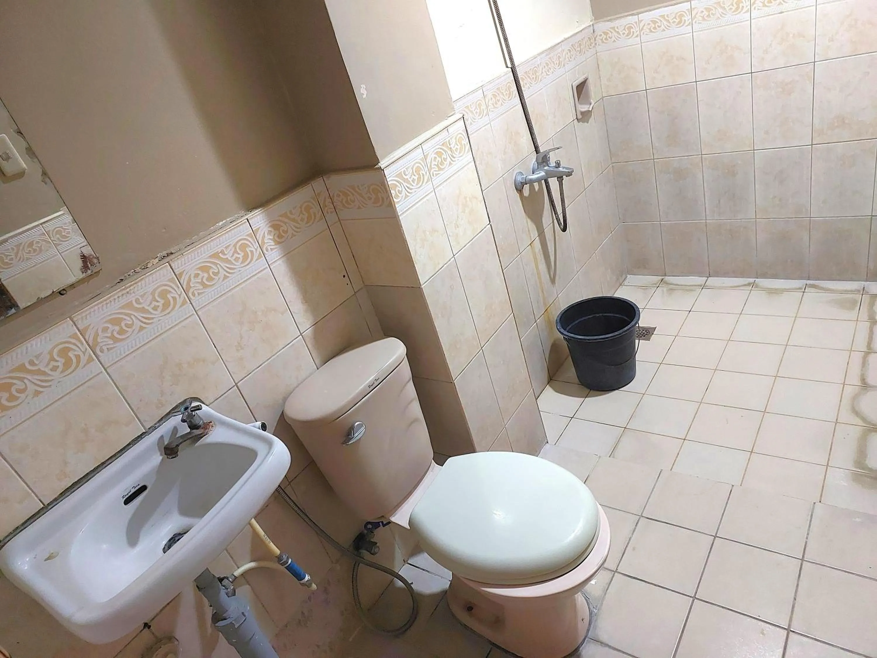 Bathroom in MCT Hotel