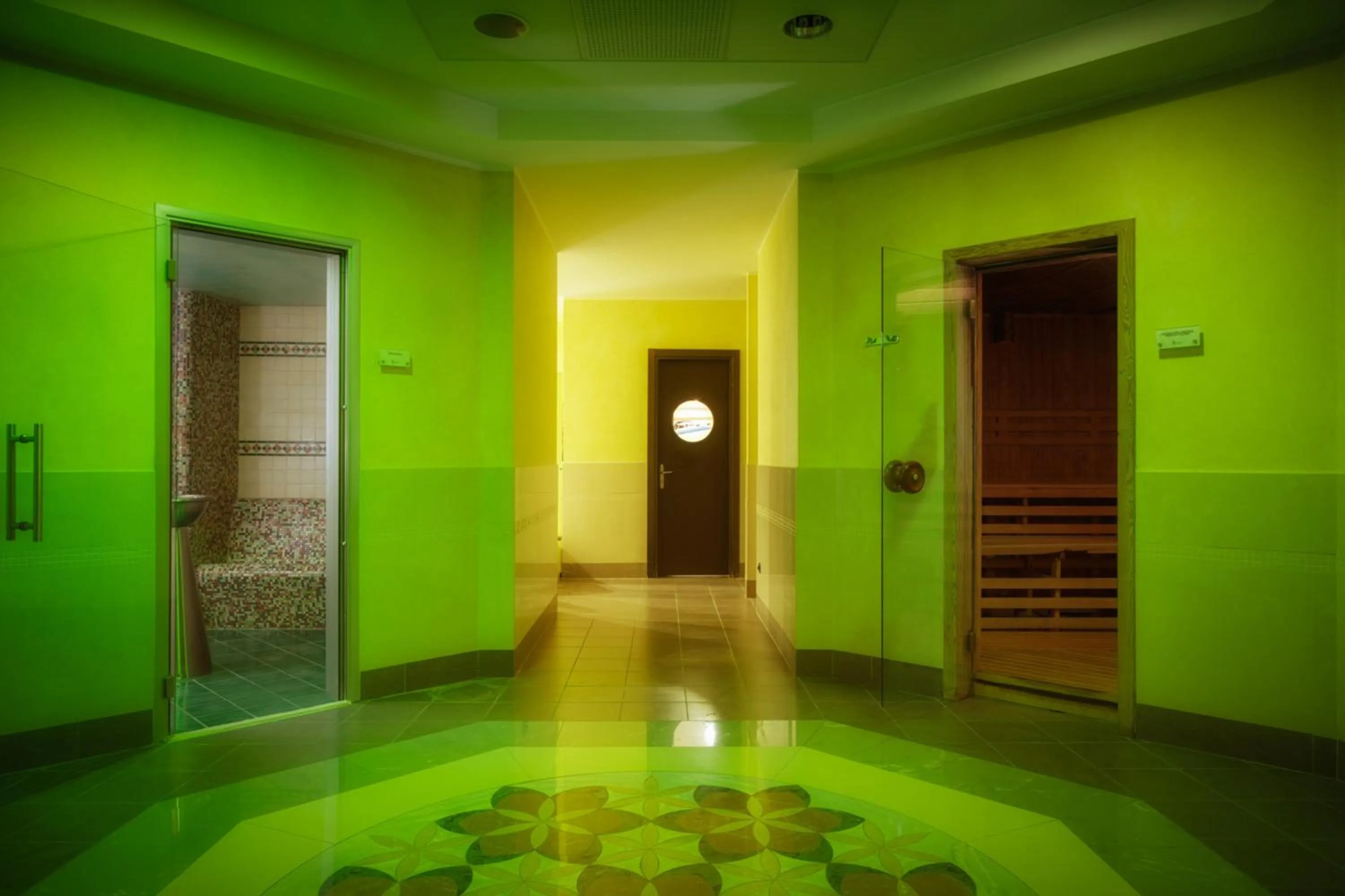 Sauna in Residence Eden