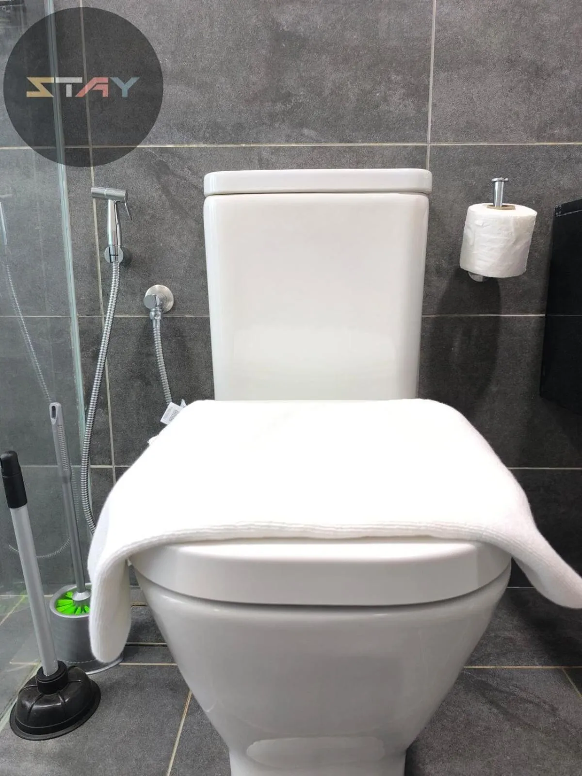 Almas Couple Urban Retreat Puteri Harbour BySTAY