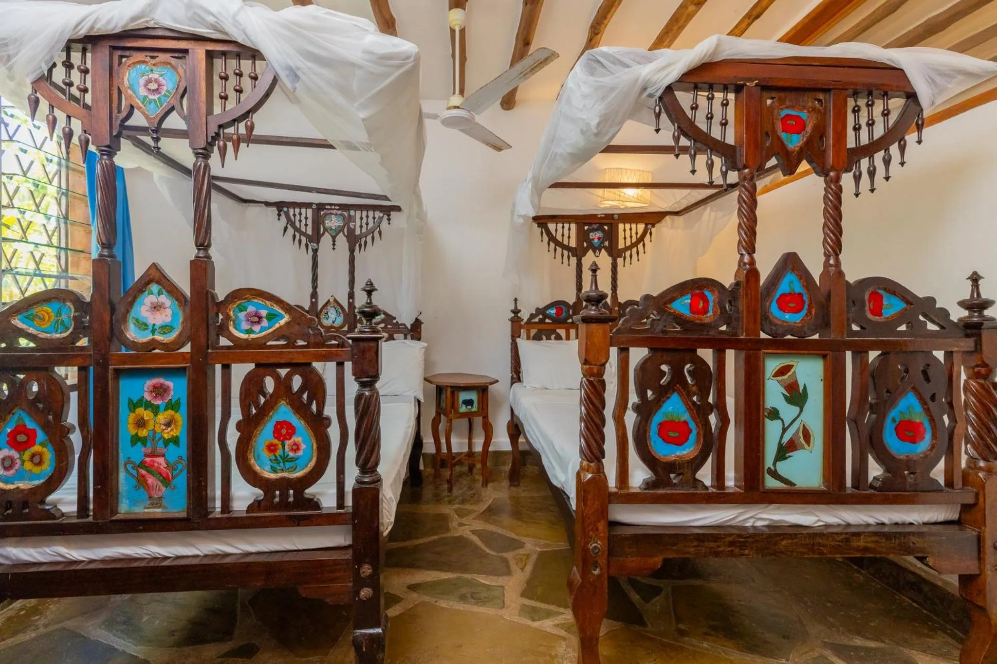 Bed in Silver Rock Boutique Resort by Mokawa - Hotel & Apartments