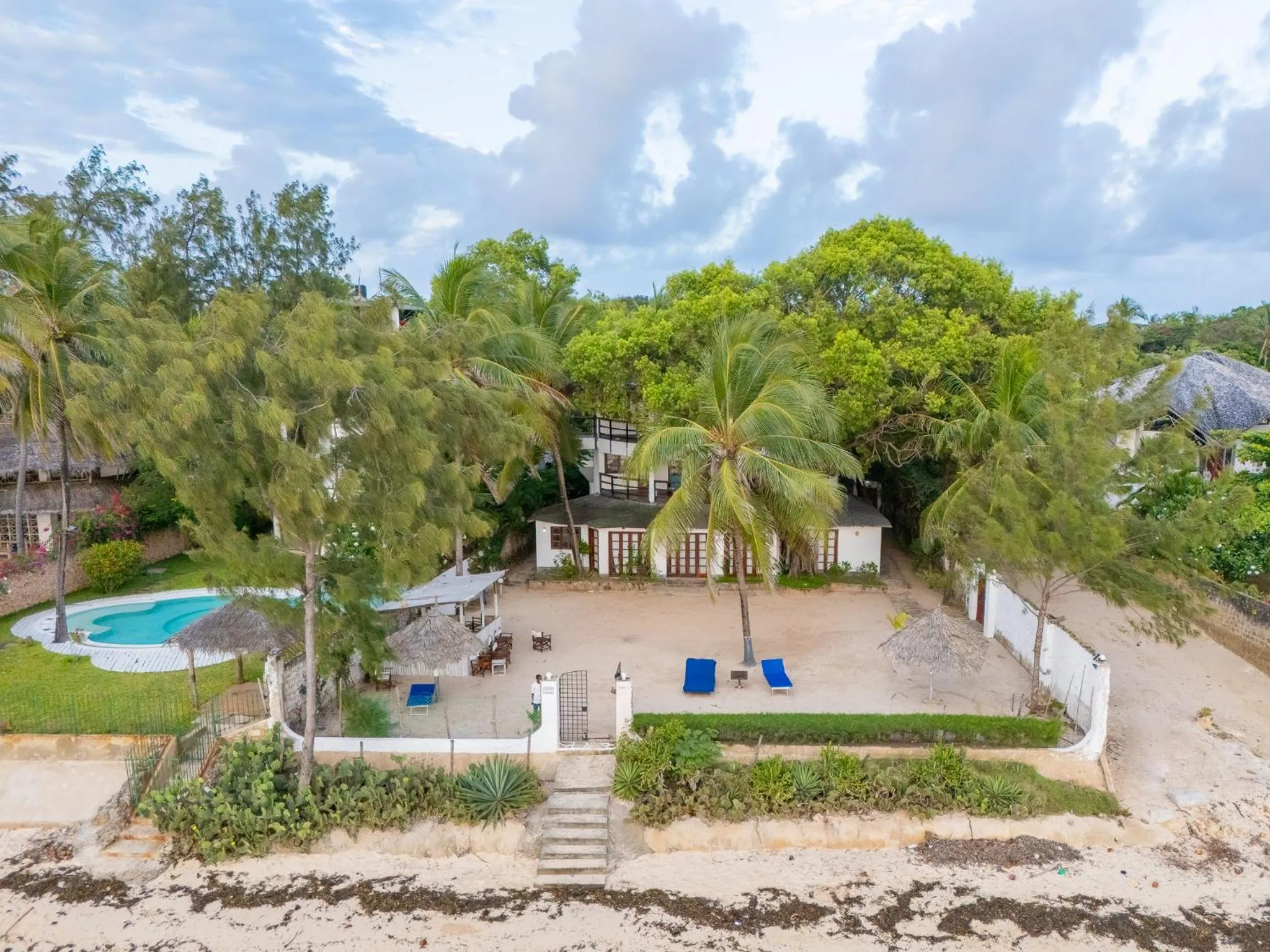 Spring in Silver Rock Boutique Resort by Mokawa - Hotel & Apartments