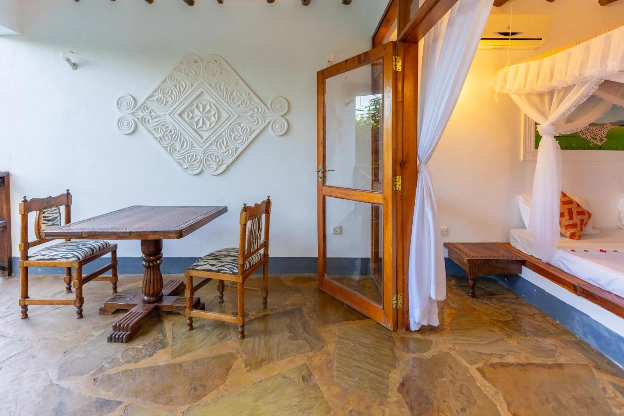 Bed in Silver Rock Boutique Resort by Mokawa - Hotel & Apartments