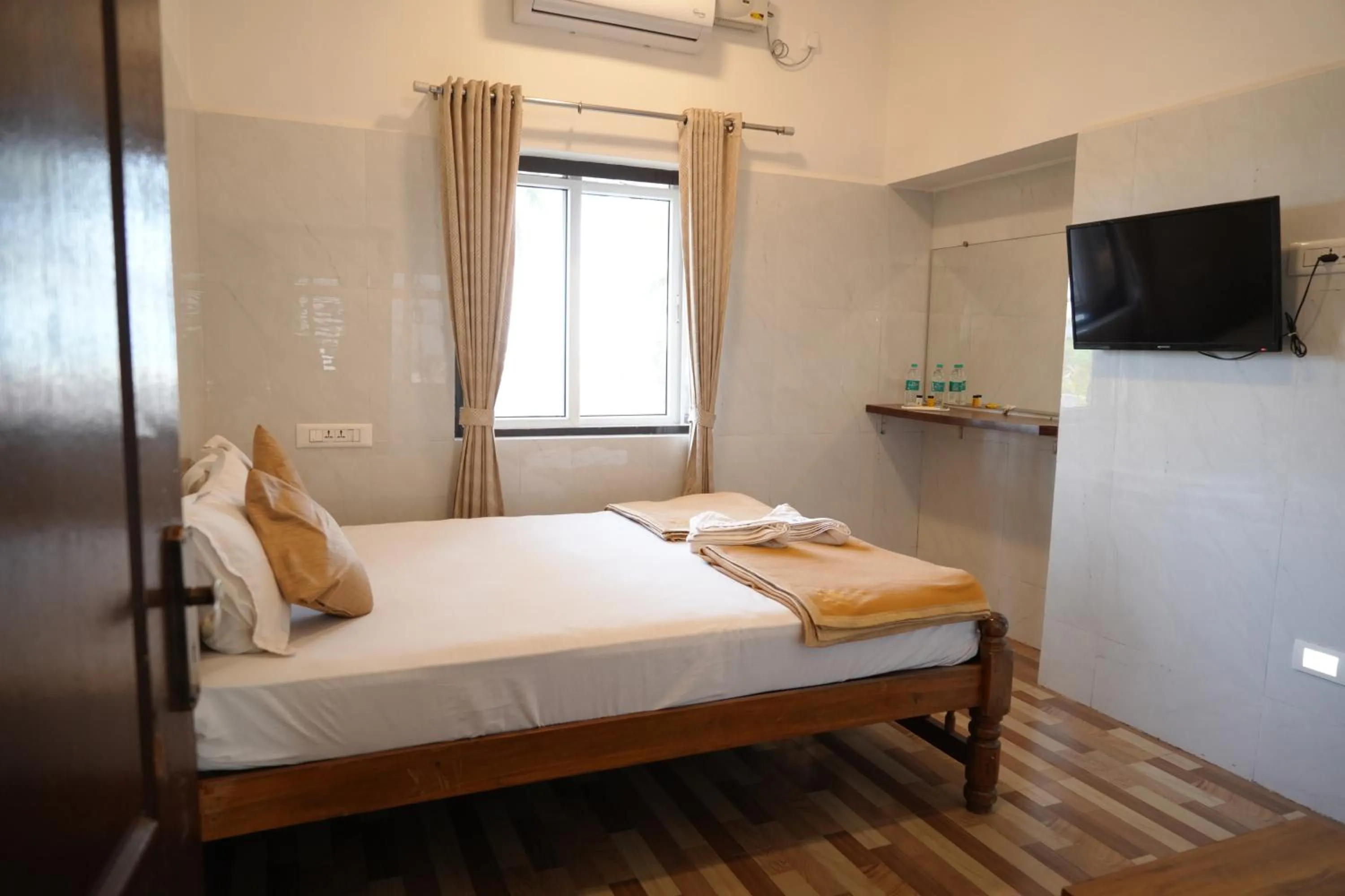 Bed in Amani Beach Homestay