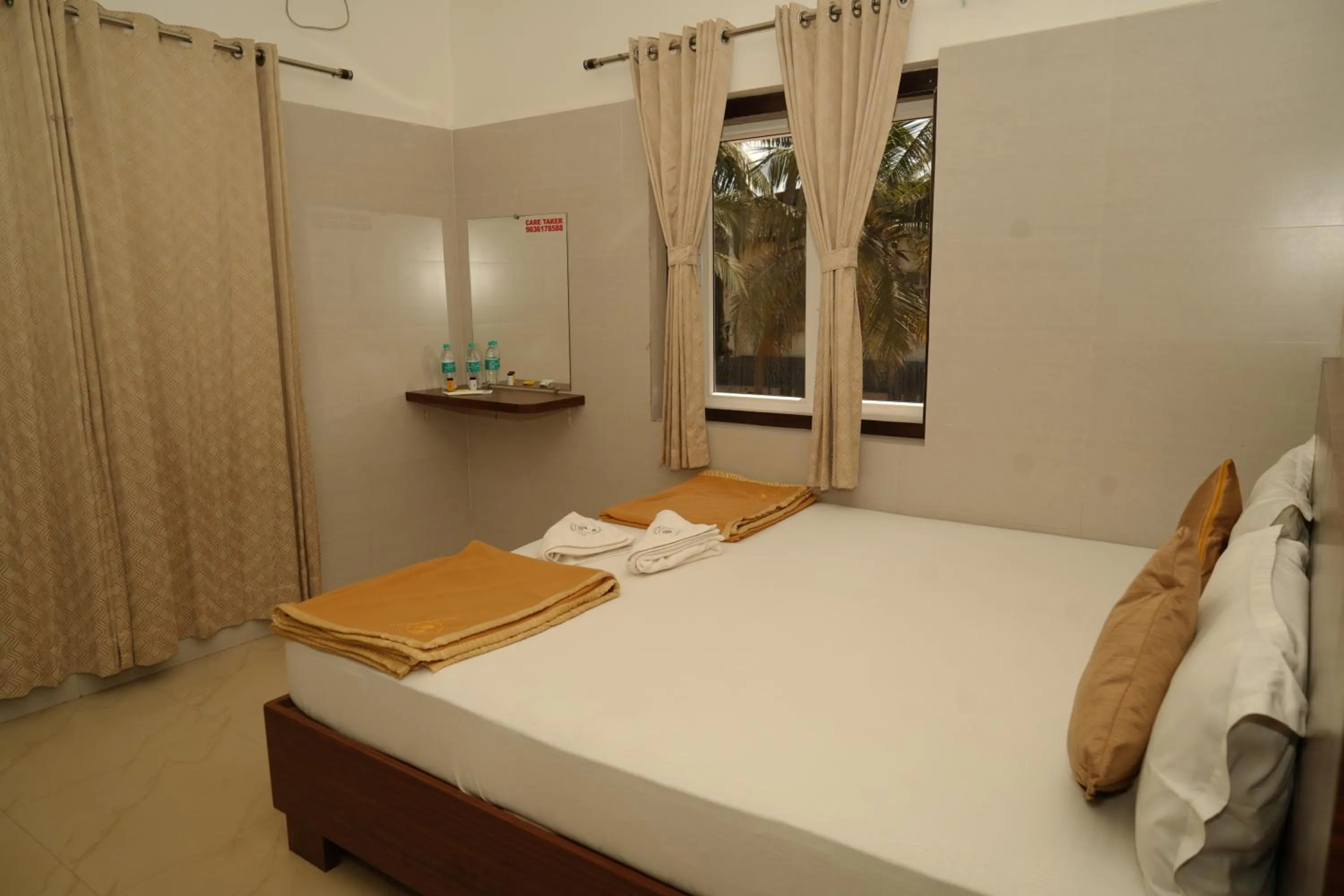 Bed in Amani Beach Homestay