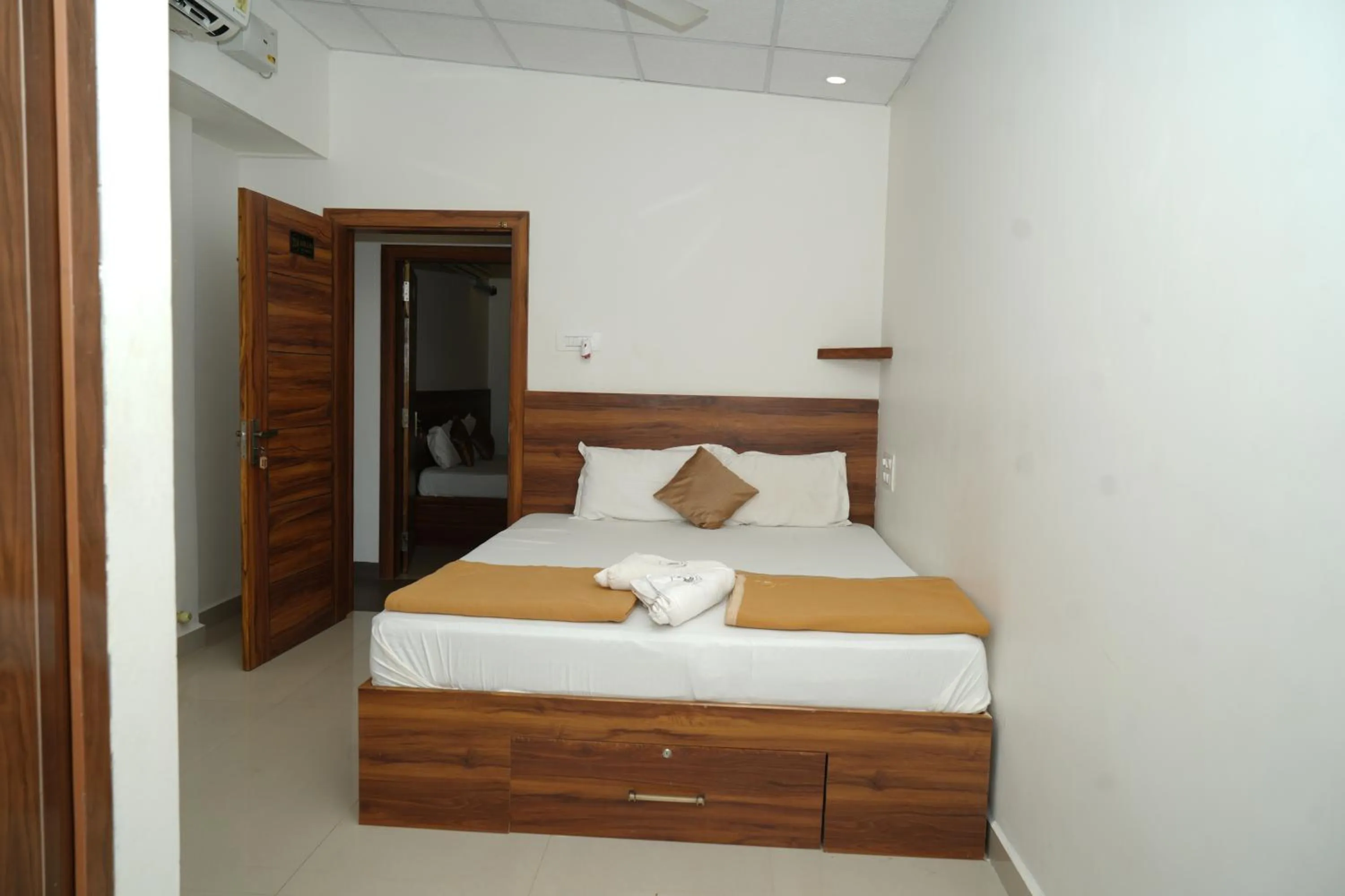 Bed in Amani Beach Homestay