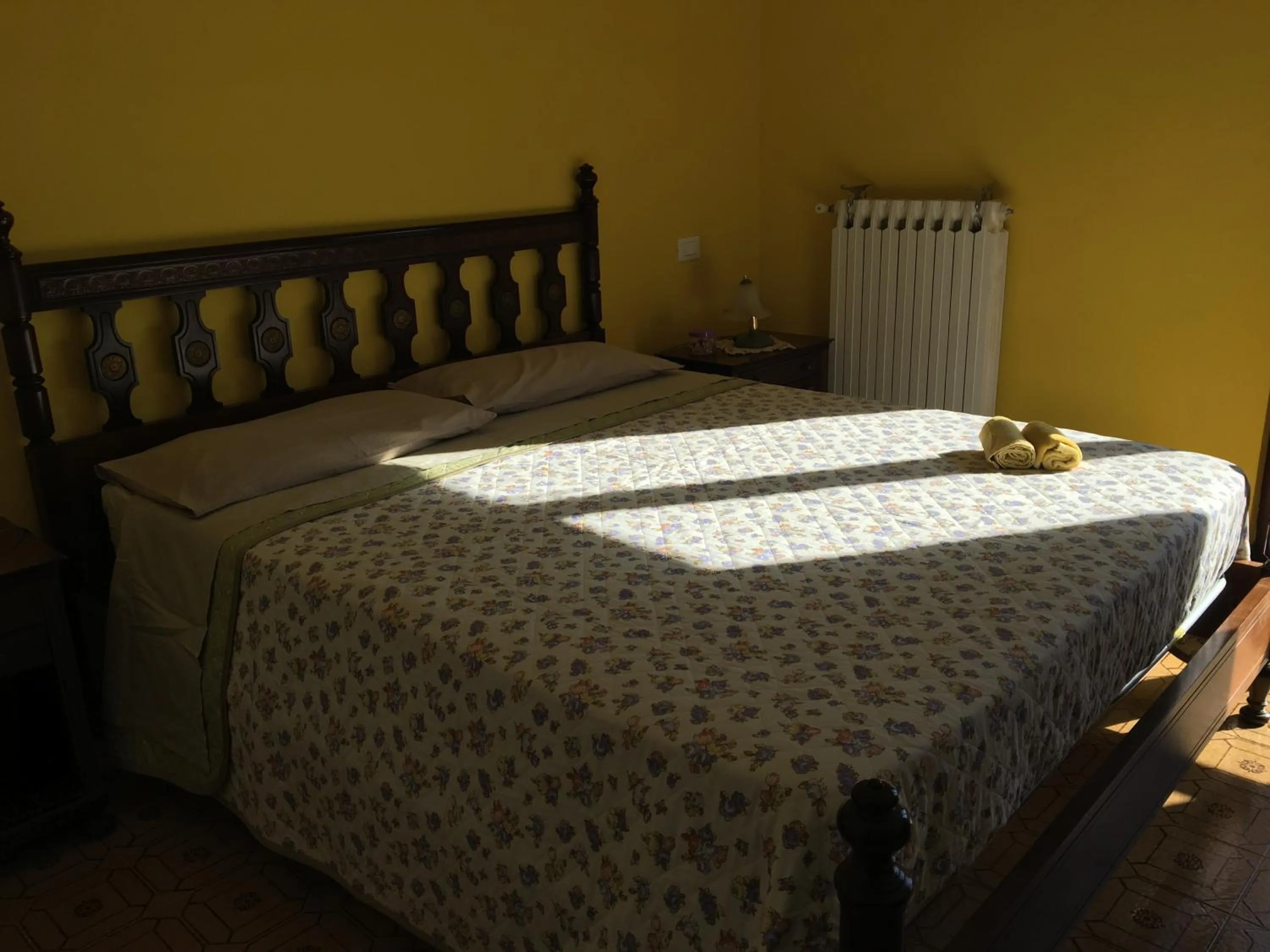 Bed in Le sorelle gemelle B&B