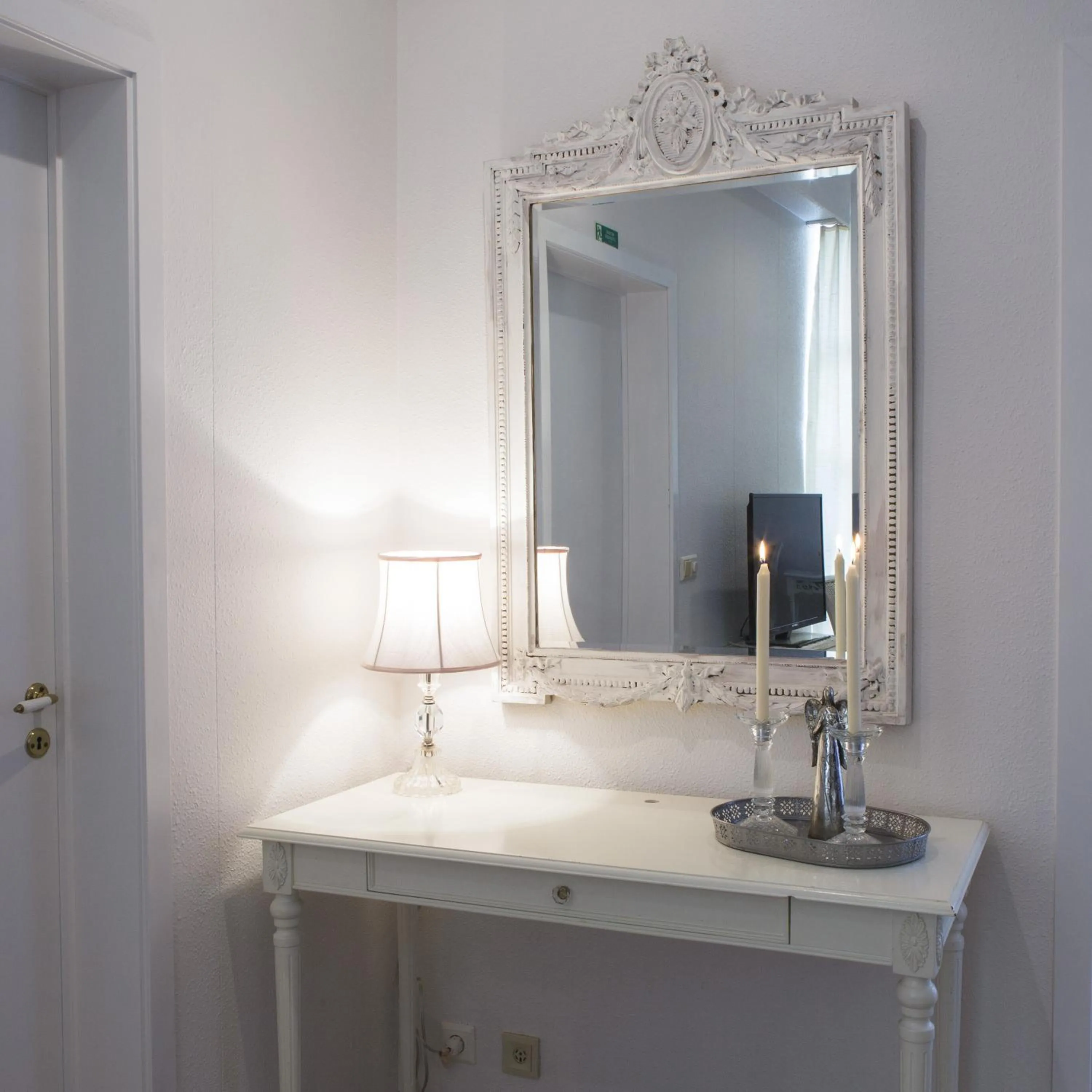 Decorative detail in River Apartments