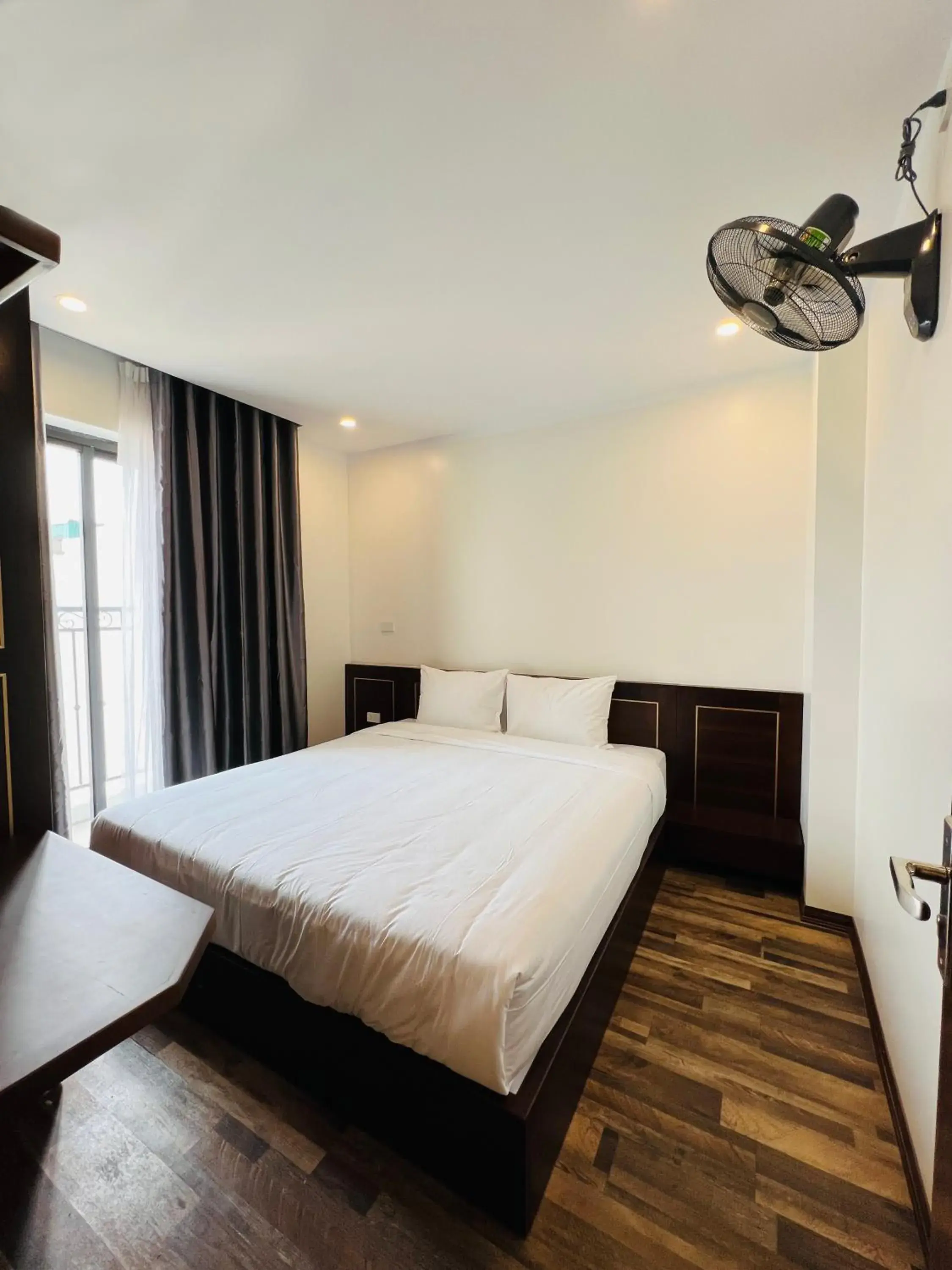 Deluxe King Studio in Hanoi Apartment Deluxe King Studio in Hanoi Apartment