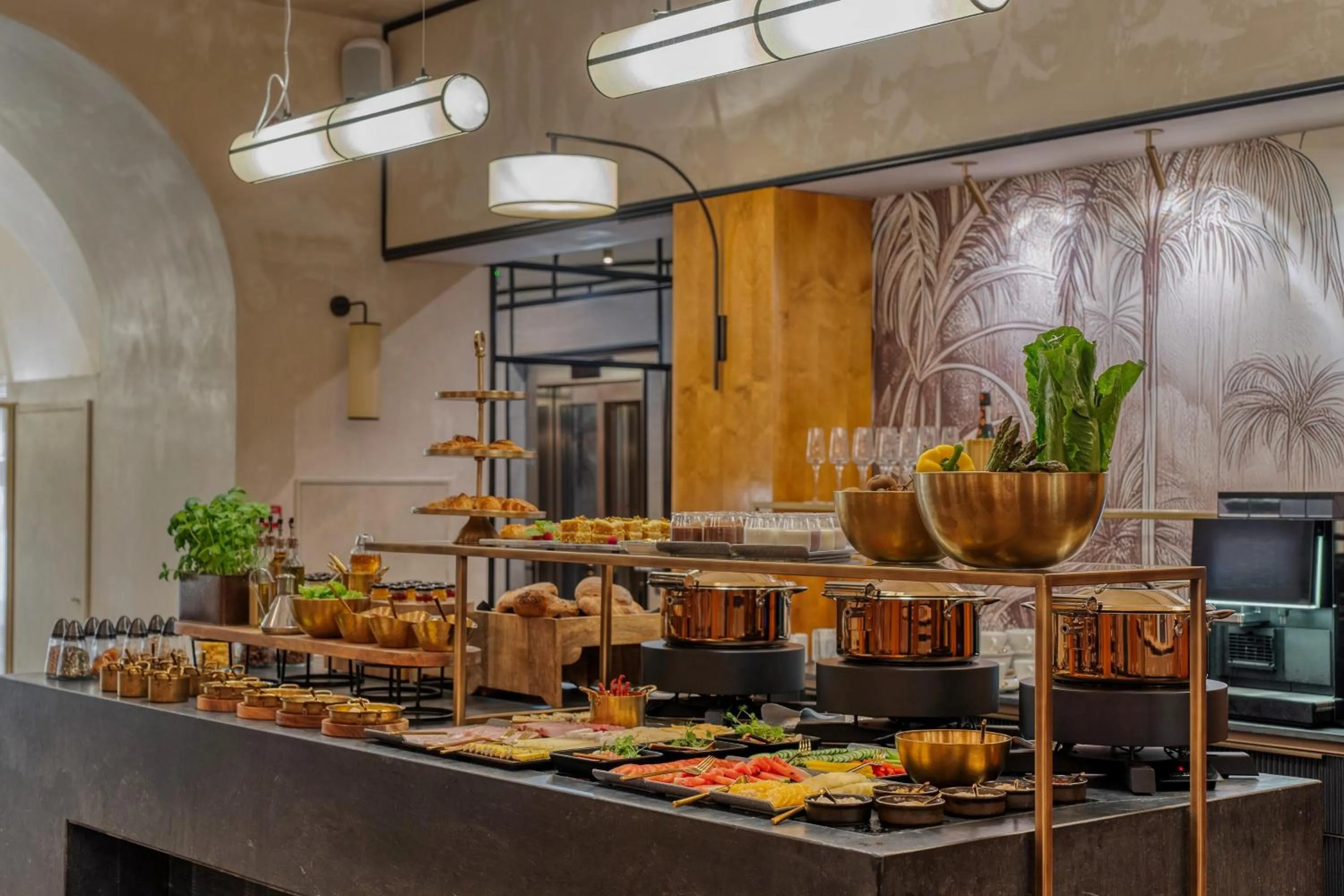 Buffet breakfast in Hotel Experior Boutique - Destigo Hotels