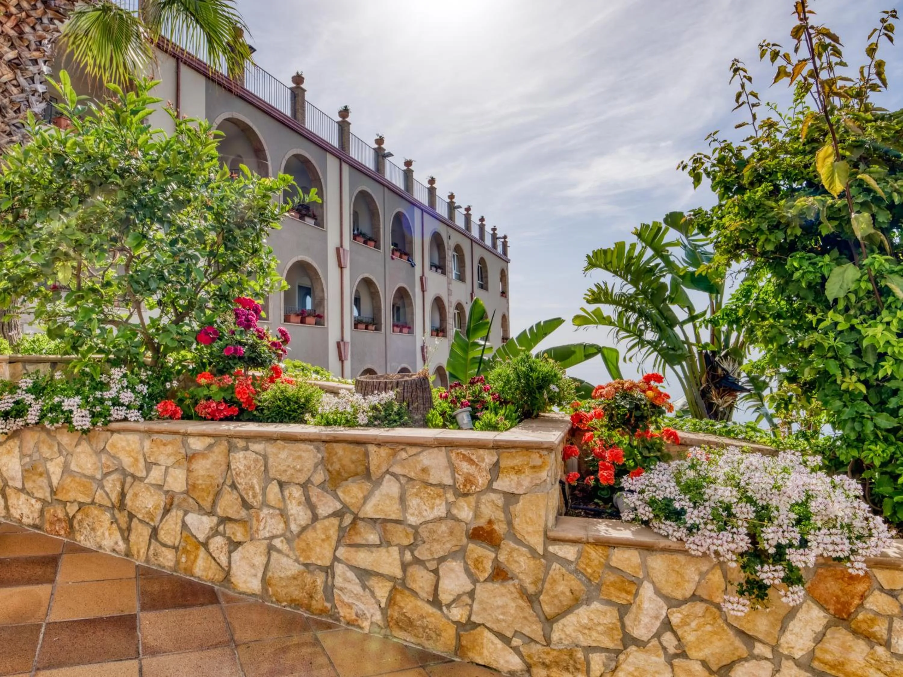 Property building in Hotel Olimpo le Terrazze