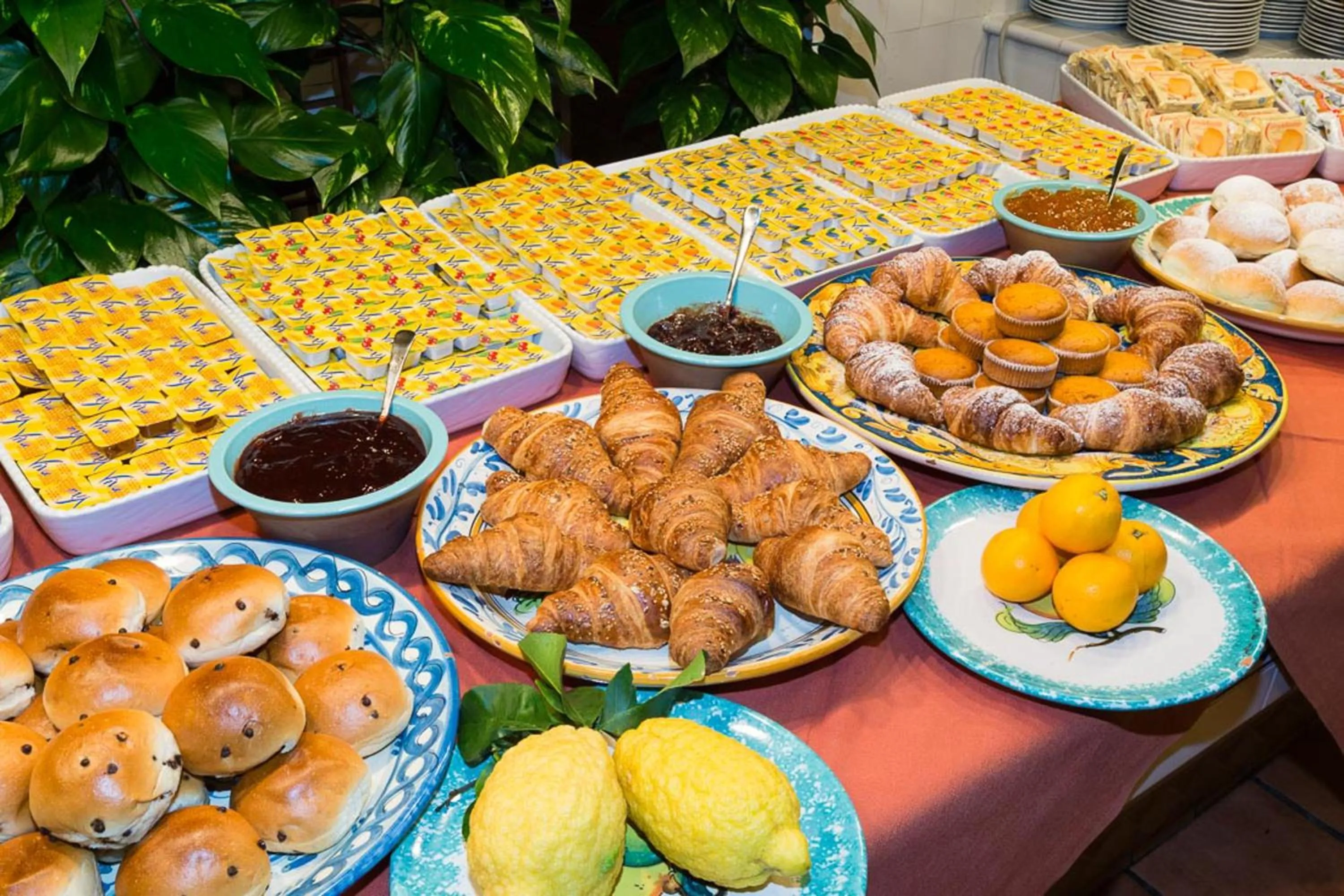 Buffet breakfast in Hotel Olimpo le Terrazze