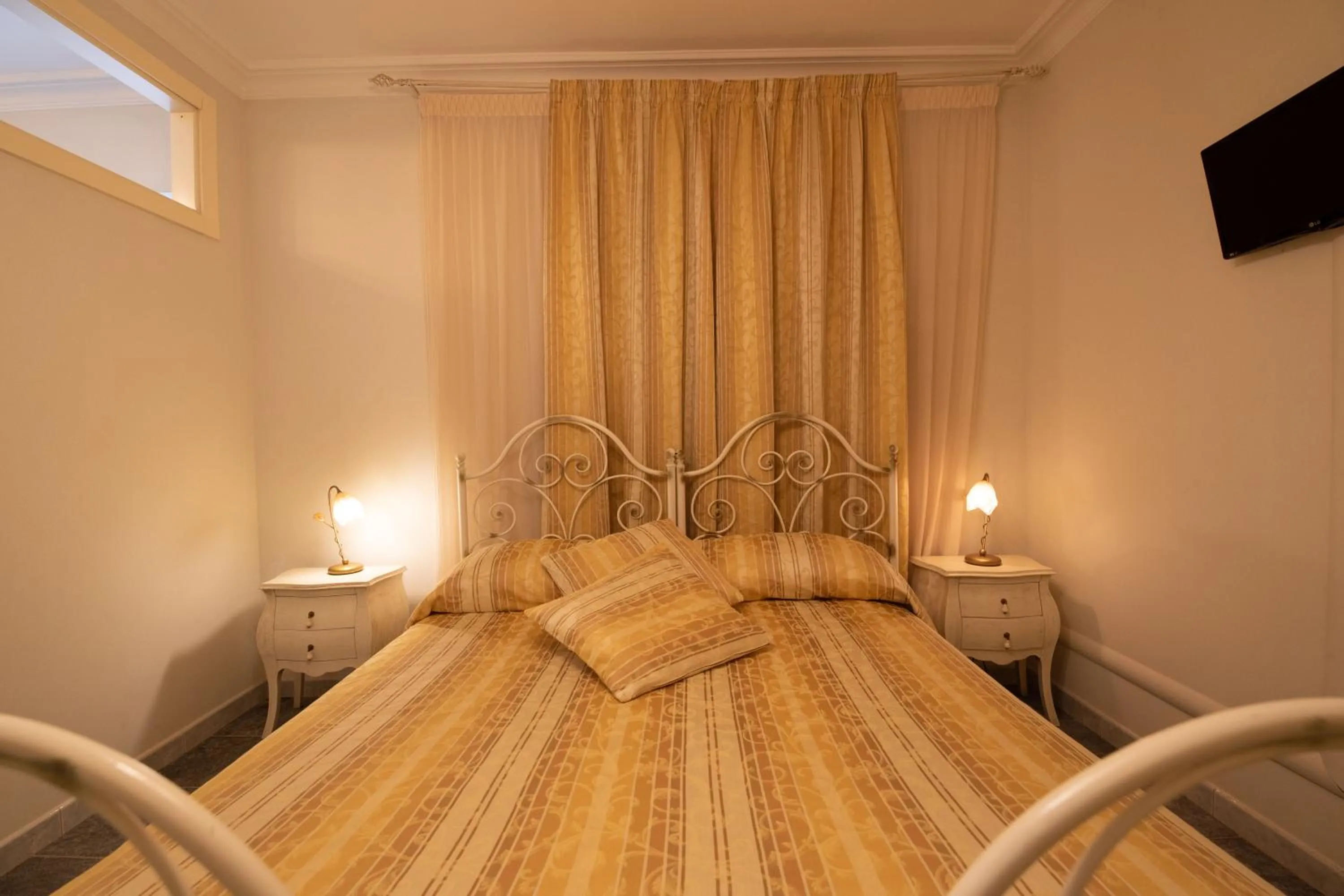 Bed in Villa Caramia