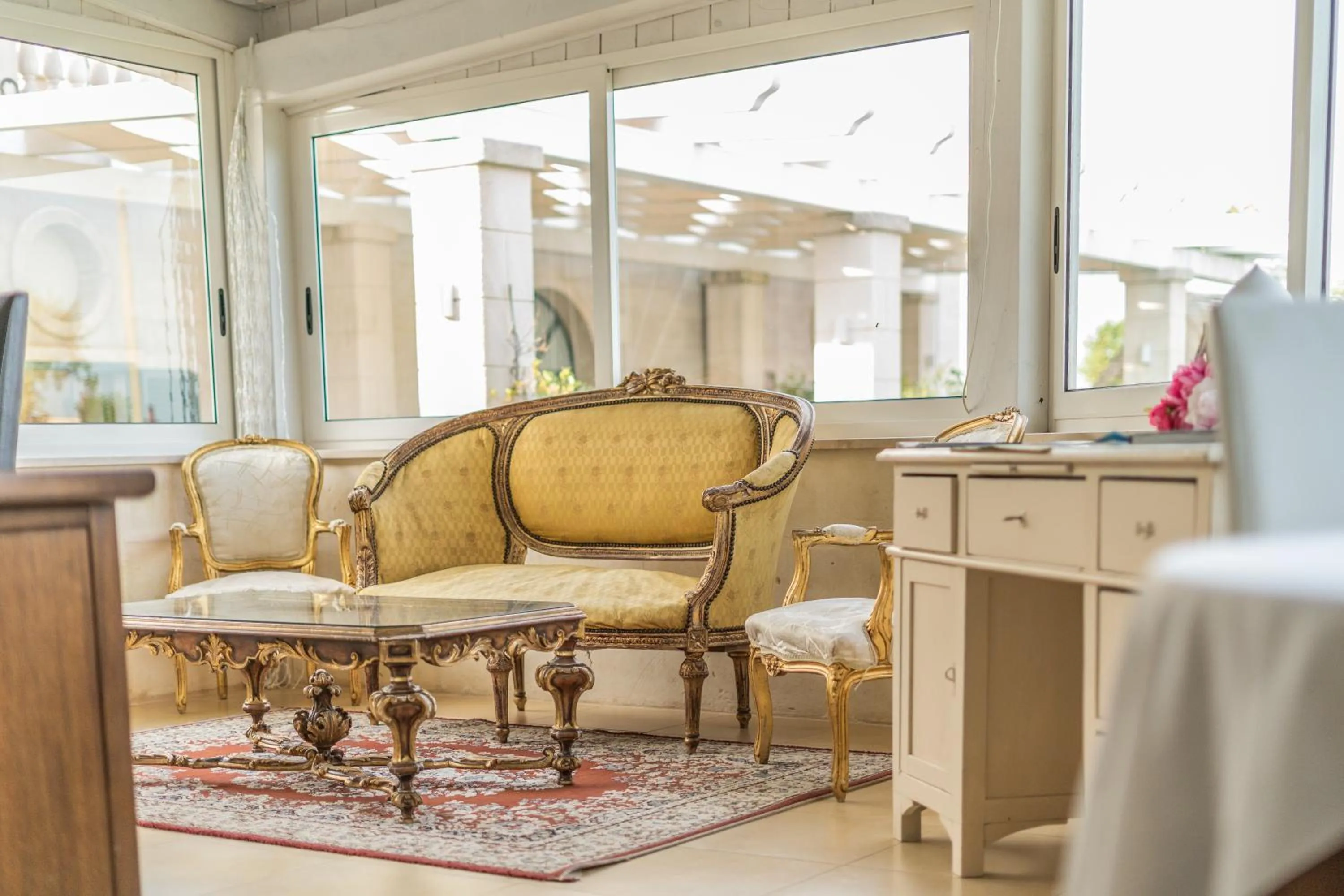 Living room in Villa Caramia