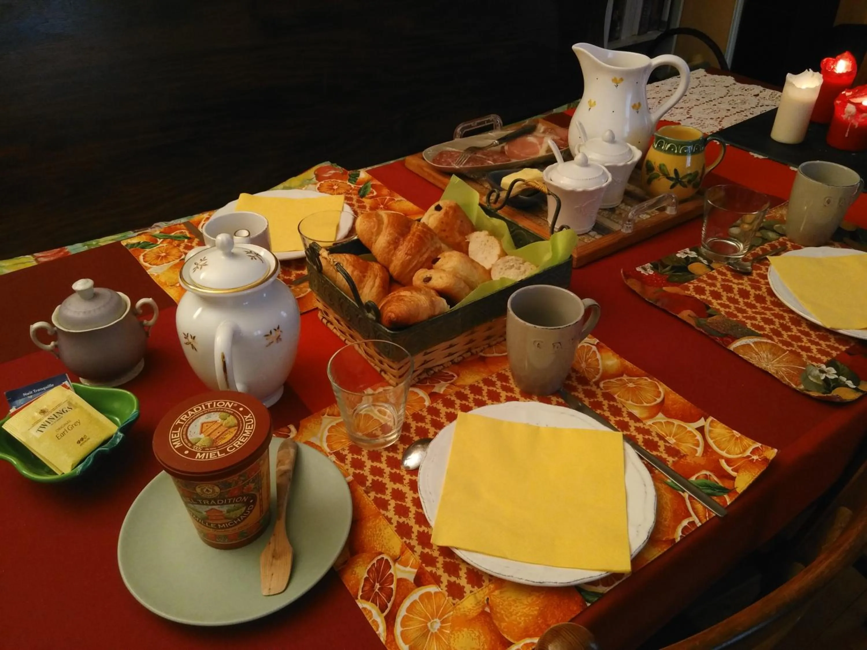 Food and drinks in Moulin de la Fleuristerie