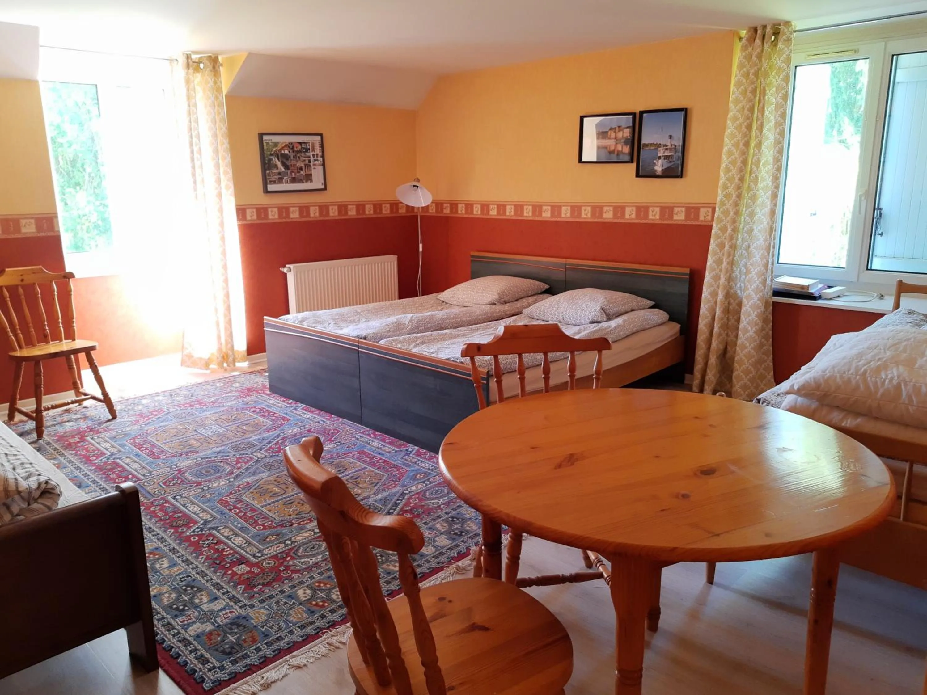 Photo of the whole room, Bed in Moulin de la Fleuristerie