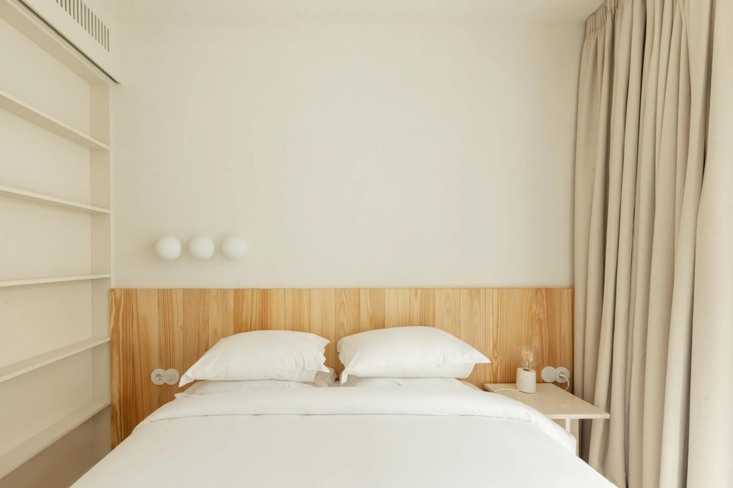 Bedroom, Bed in LIOZ Lisboa