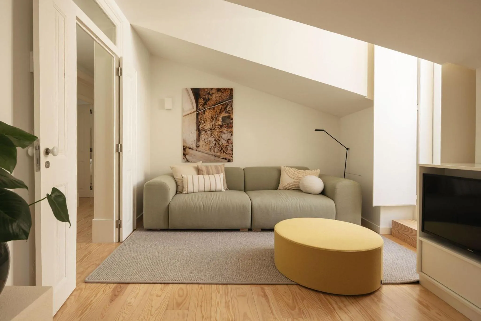 TV and multimedia in LIOZ Lisboa