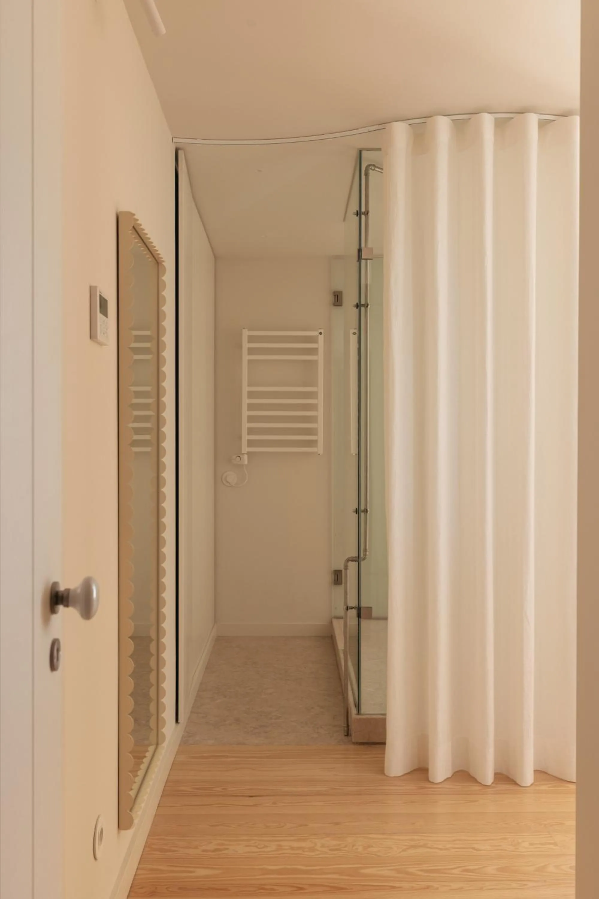 Shower in LIOZ Lisboa